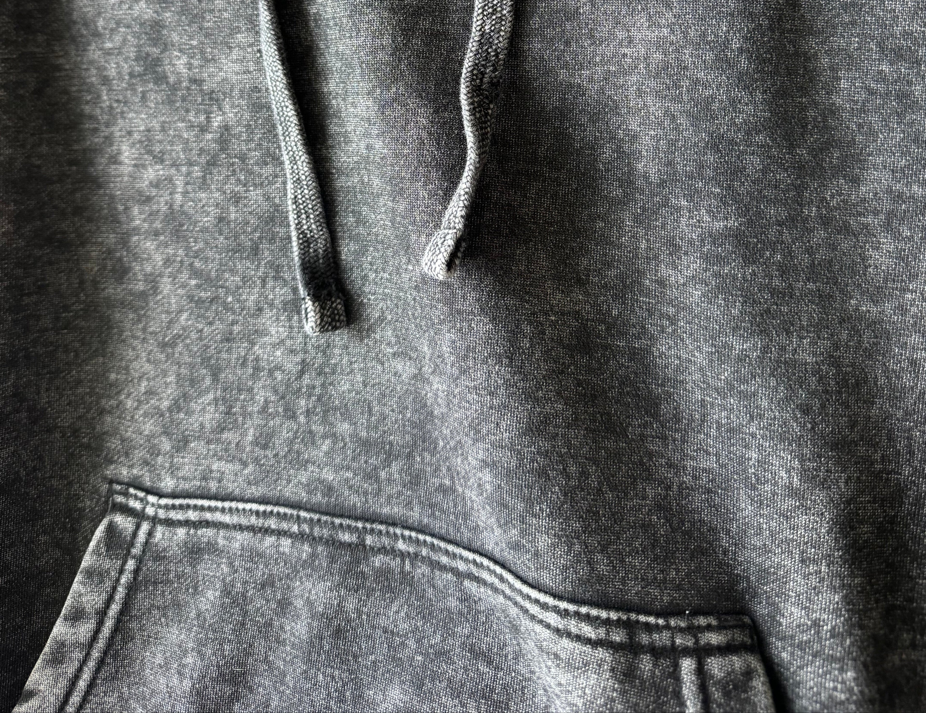 Sweatshirts & Hoodies