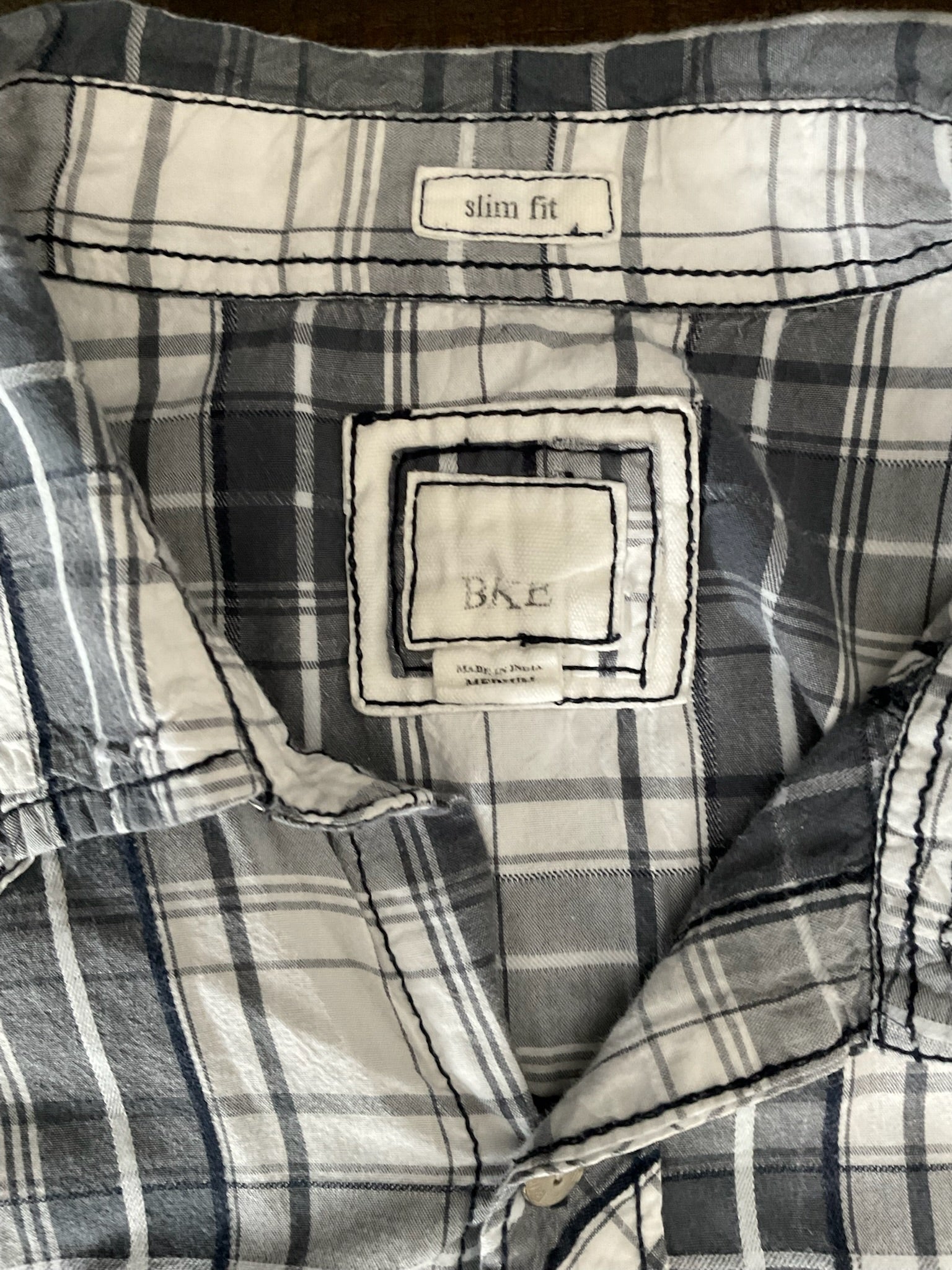 BKE Men's Plaid Button Up Shirt with Metal Buttons. Medium