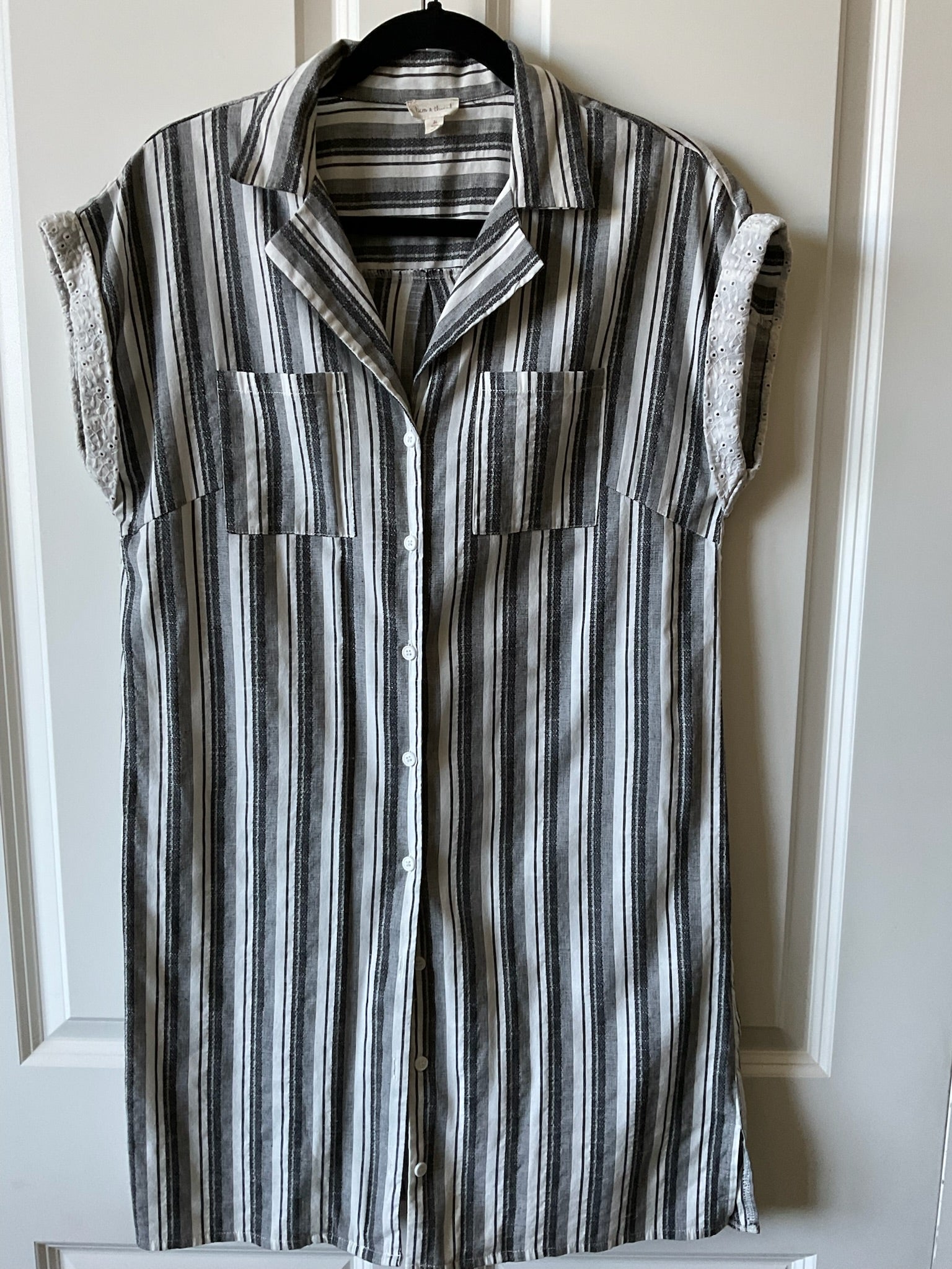 Hem & Thread Black White Striped Button Down Linen Blend Dress.  Medium