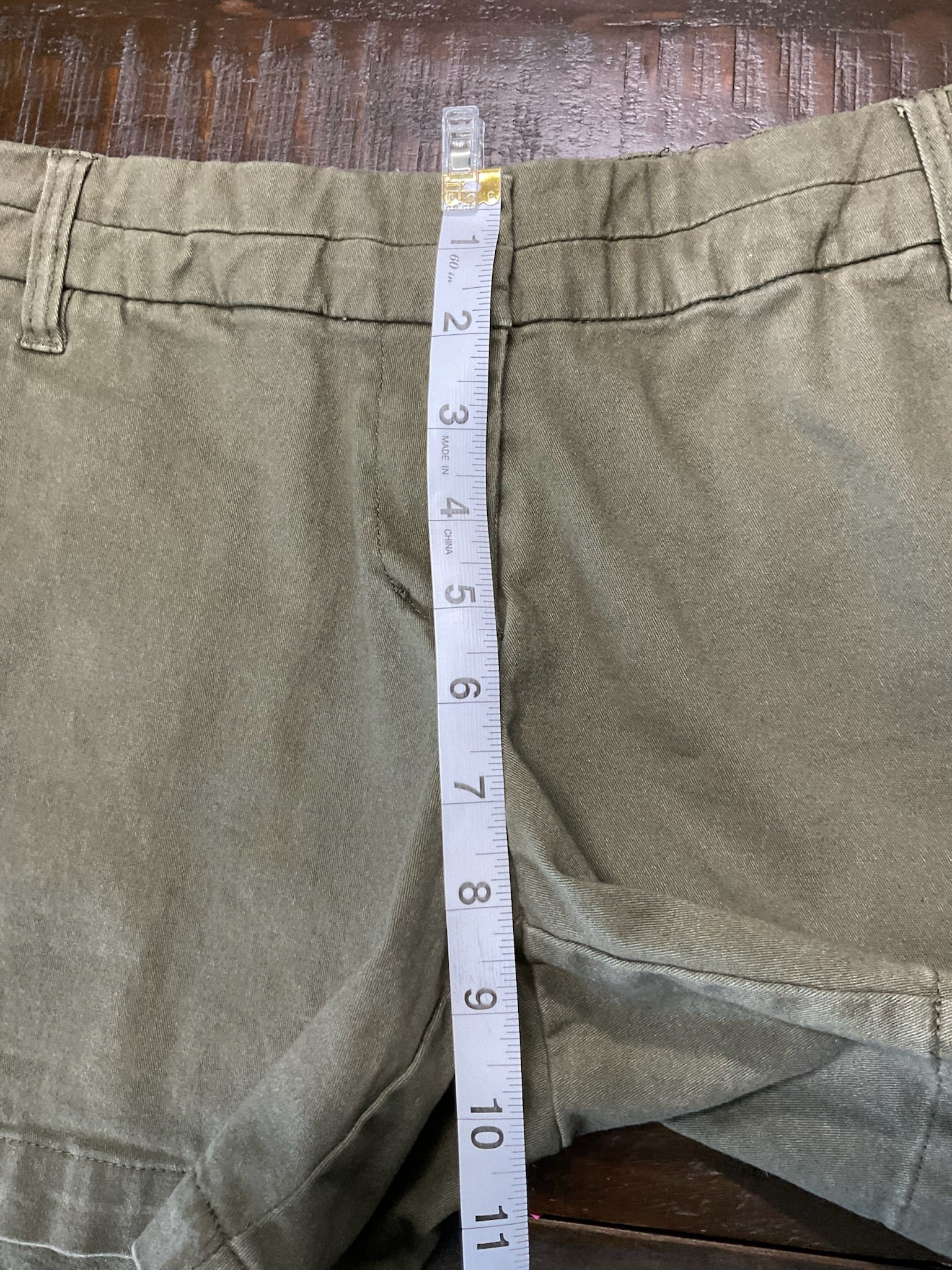 Simply Styled Women's Casual Shorts - Olive Green.  Size 6