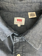 Levi's Men's Classic Worker Denim Button Up Shirt. Large