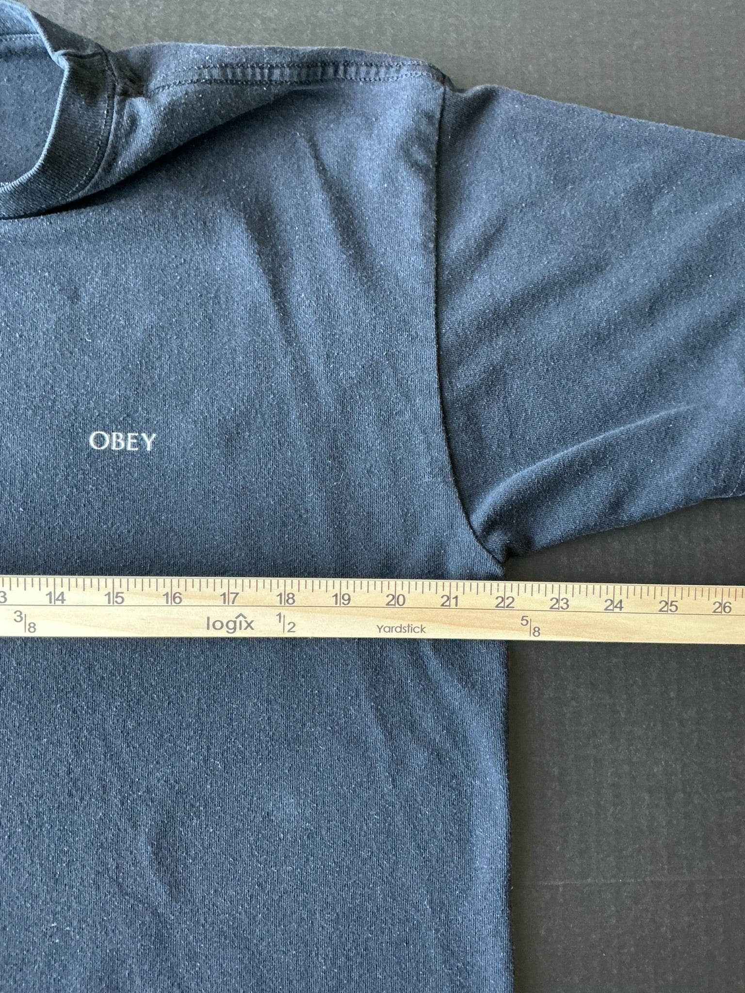 Obey Men's Short Sleeve Crew Neck Black Printed T Shirt. Size Large