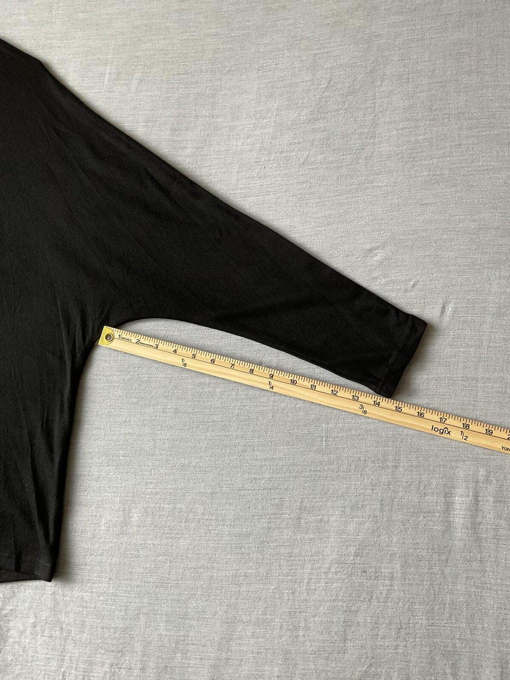 Women's Long Sleeve Long Crew Neck Black Tunic Size X-Large