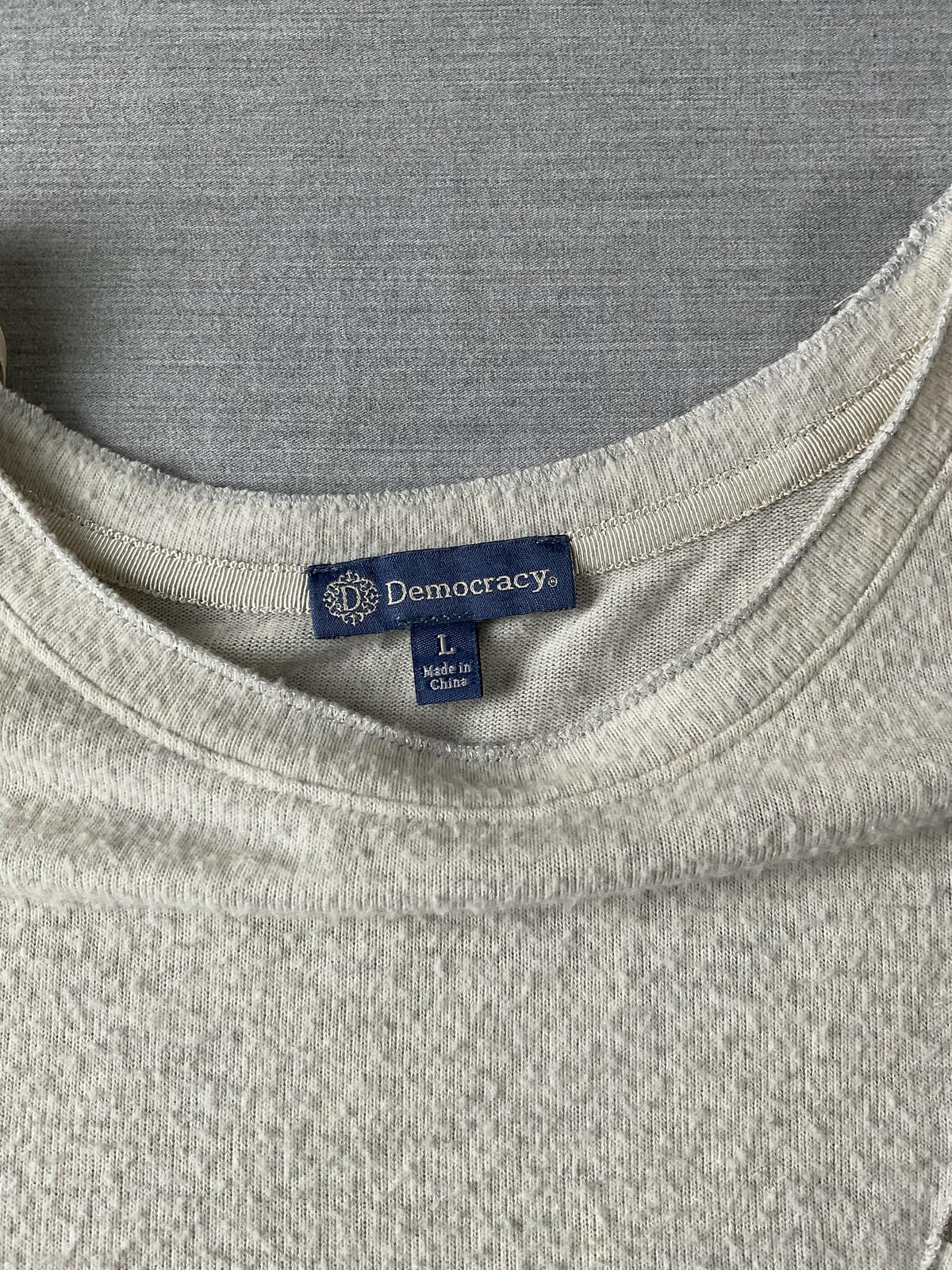 Democracy Women's Long Sleeve Crew Neck shirt in Cream
