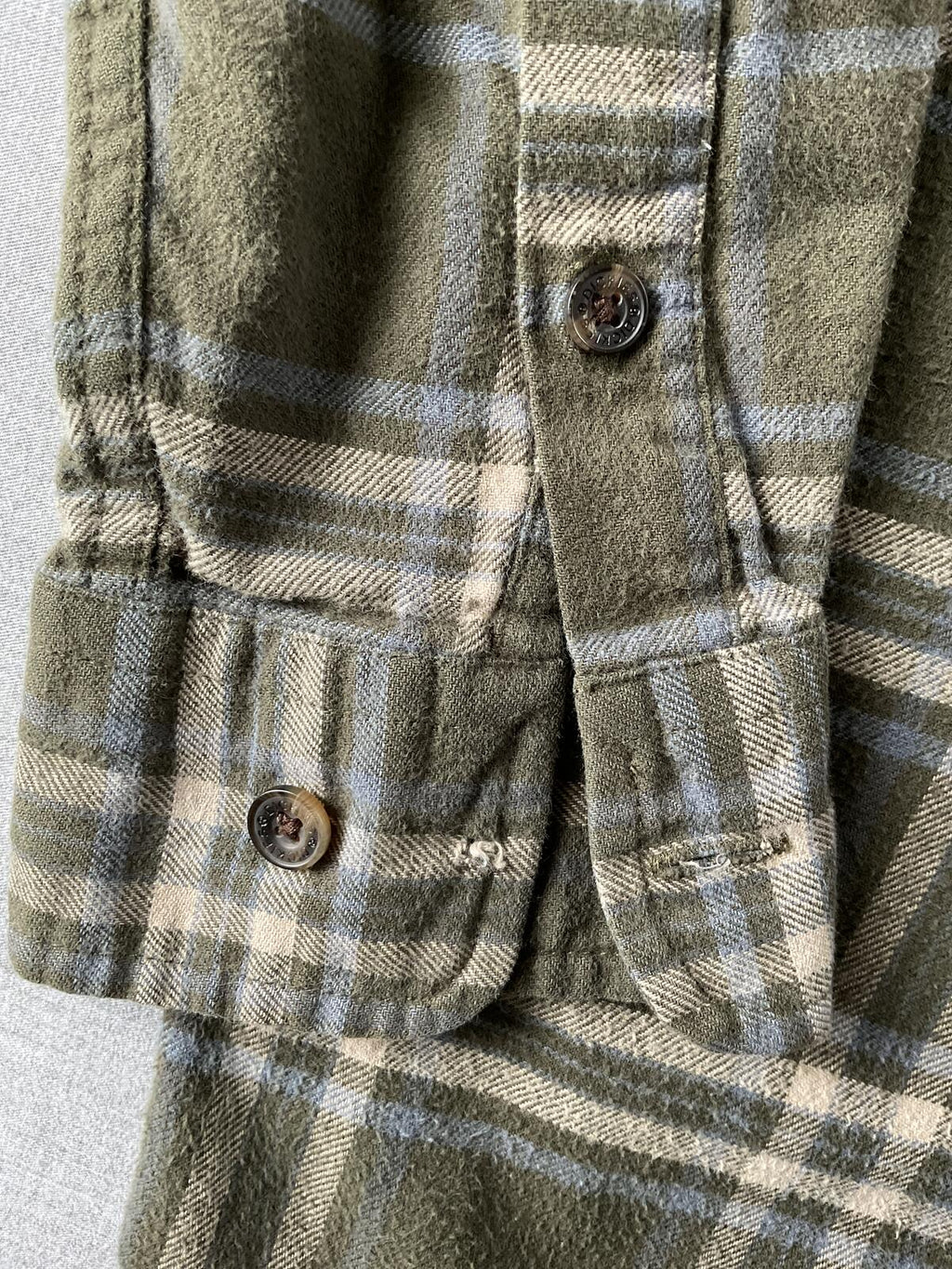 Dickies Men's Long Sleeve Button Up Flannel Shirt Army Green Plaid