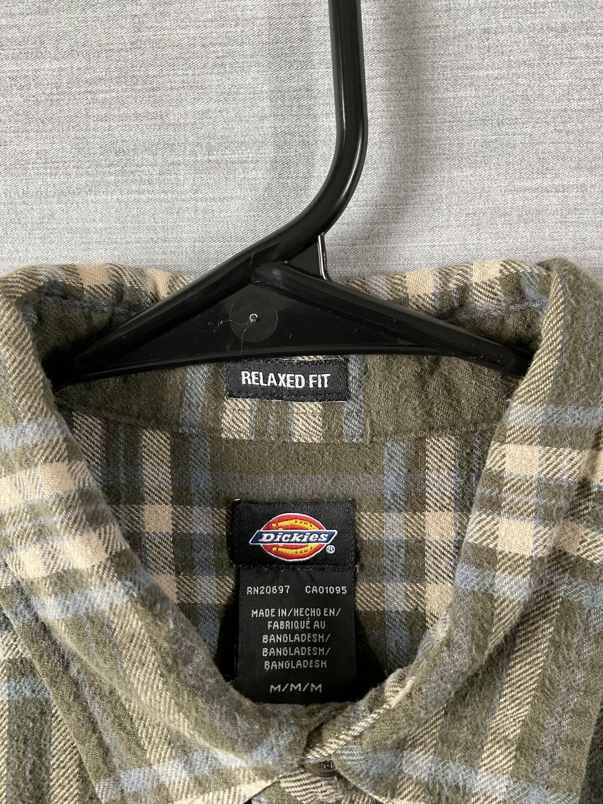 Dickies Men's Long Sleeve Button Up Flannel Shirt Army Green Plaid
