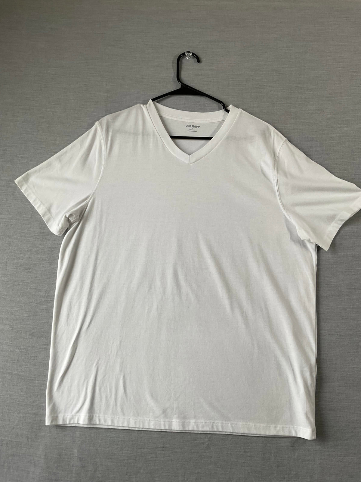 Old Navy Soft Washed Short Sleeve  V Neck T-Shirt.