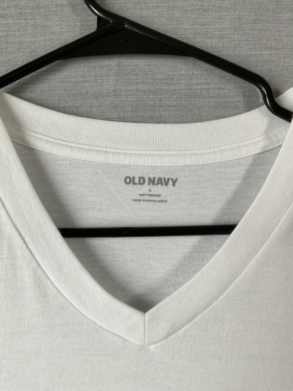 Old Navy Soft Washed Short Sleeve  V Neck T-Shirt.