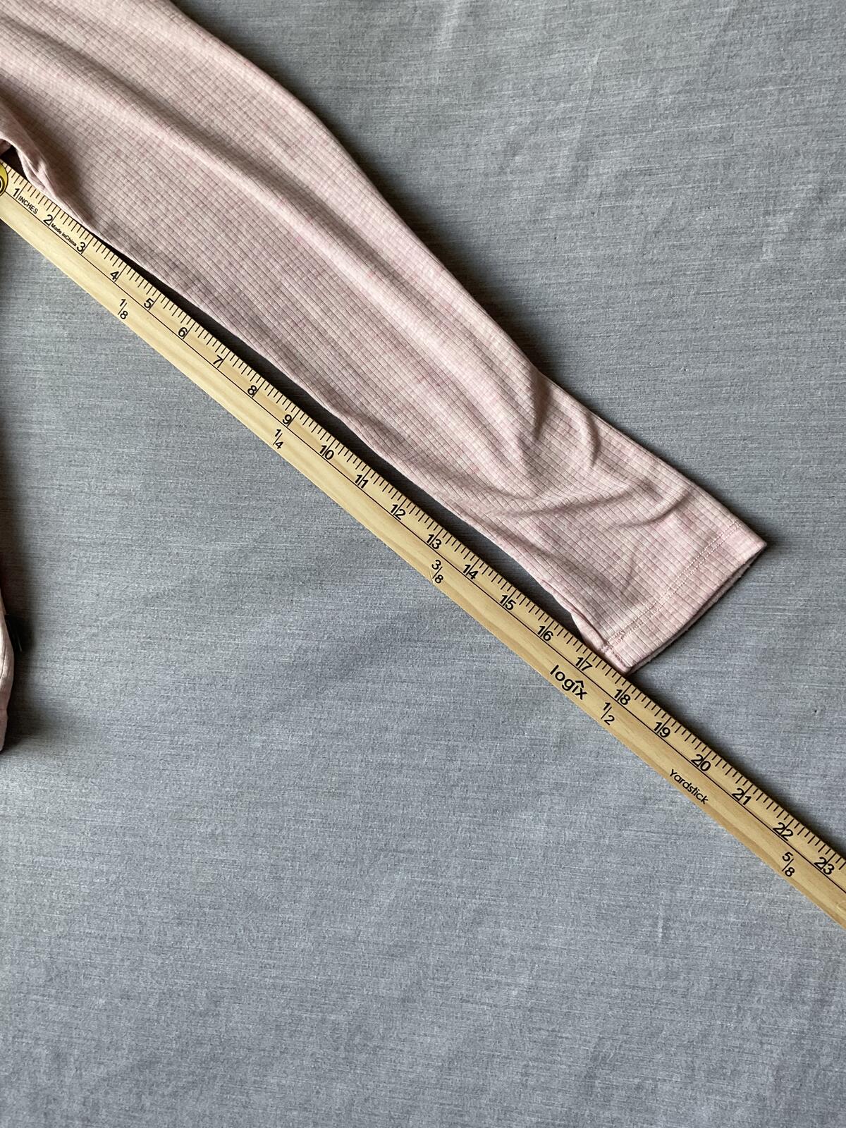 Eddie Bauer Women's  Long Sleeve Pink sleep shirt. Size Small