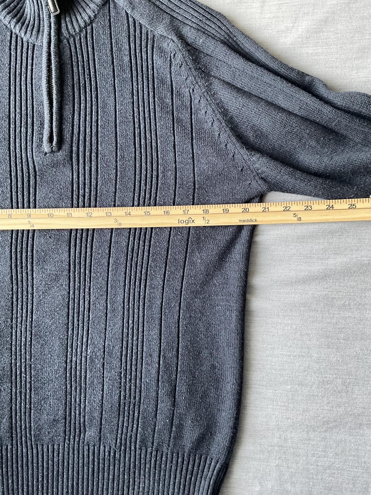 Oscar de la Renta Men's Long Sleeve Blue Sweater Medium