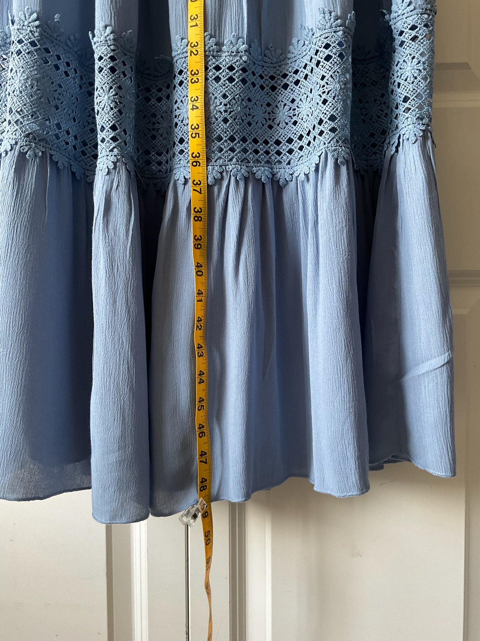 Simplee Women's Light Blue 100% Cotton Maxi Dress with Daisy Trim & Cutout - Size M