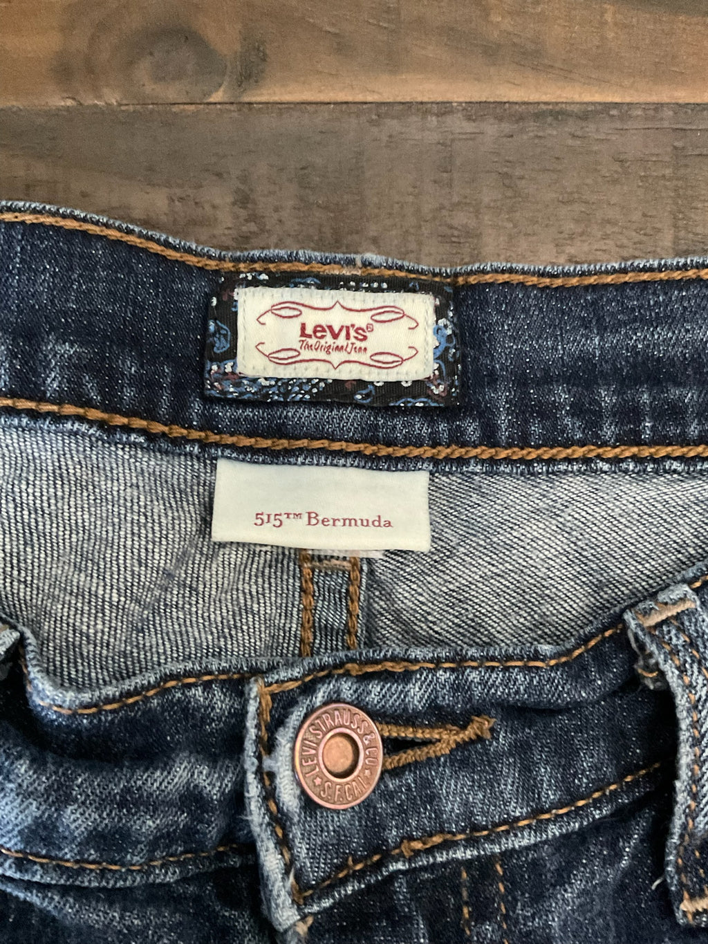 Levi’s Women's 515 Bermuda Denim Shorts – Dark Wash Size 10
