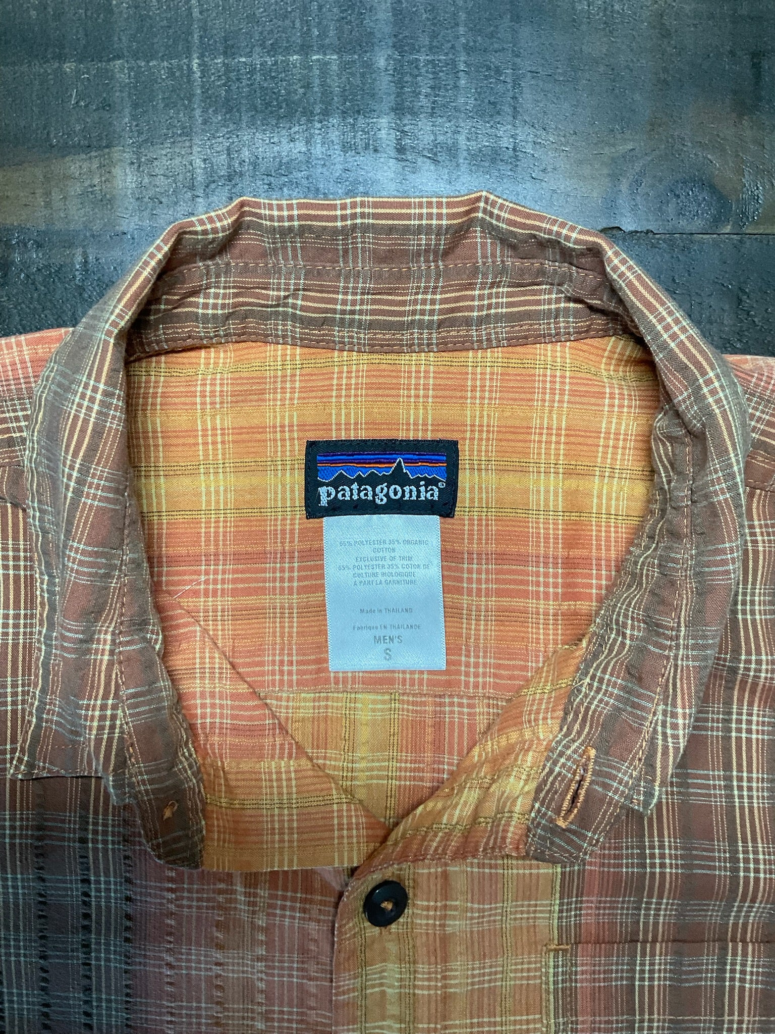 Vintage 2007 Patagonia Men’s Short-Sleeve Puckerware Shirt - Orange/Brown Plaid Size S