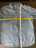 Levi's Men's Classic Worker Denim Button Up Shirt. Large