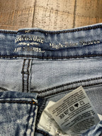 Signature by Levi Strauss & Co. Women's High-Rise Denim Shorts. Size 4