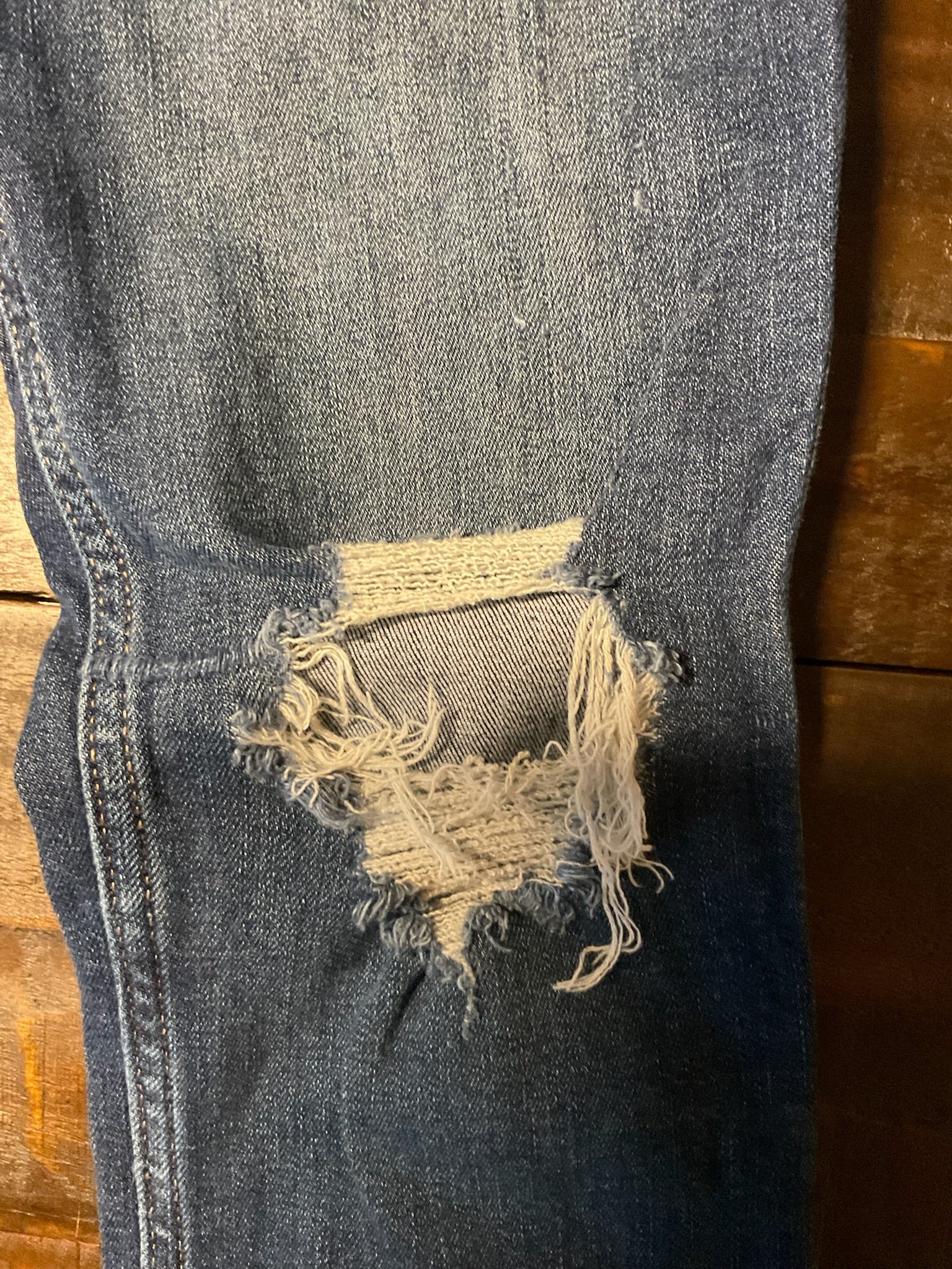 Hollister Women's Ultra High Rise Super Skinny Distressed Jeans - Size 5 Regular 