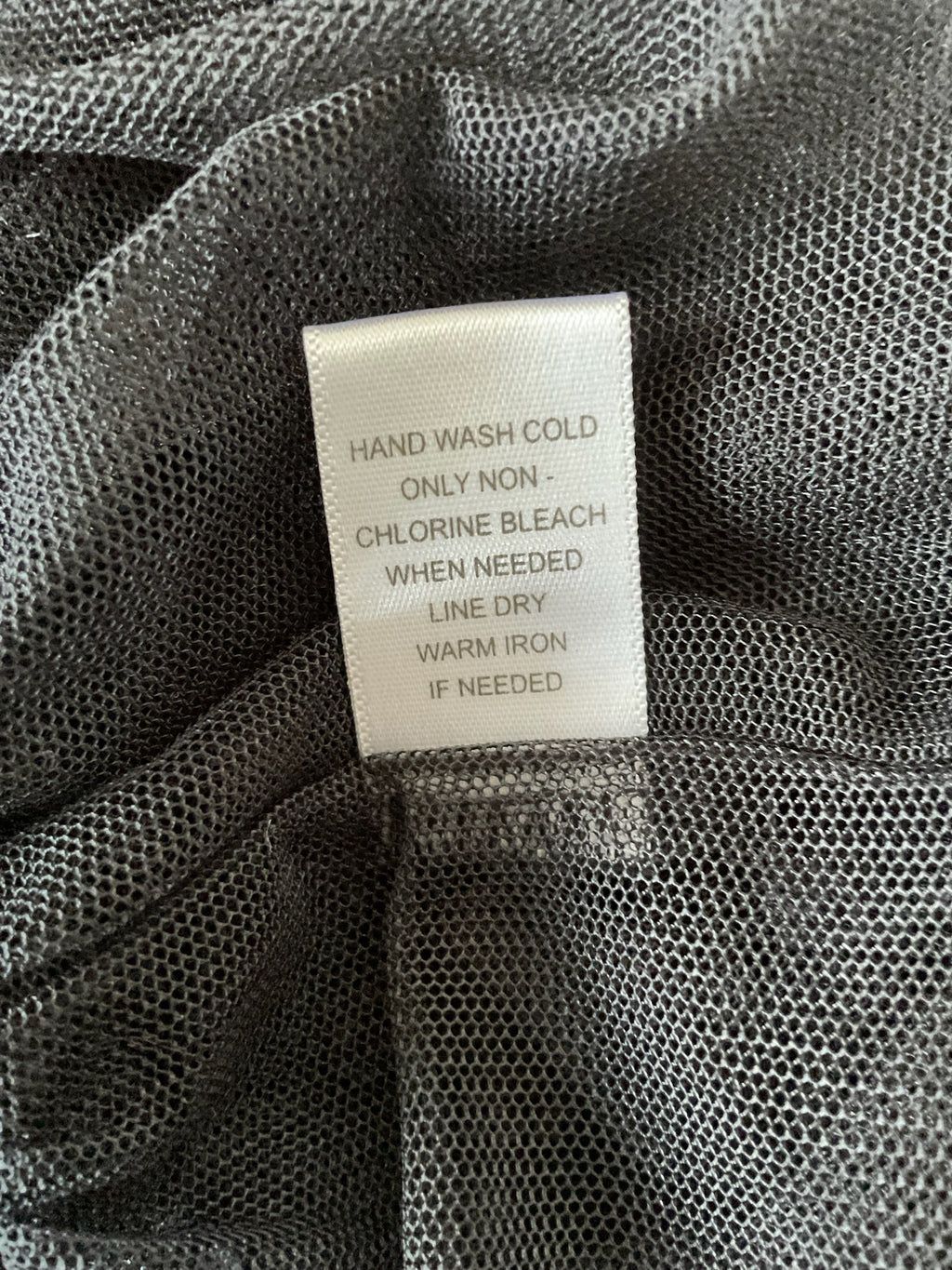 Sound & Matter Black Strapless Sweetheart Mini Dress. Size M