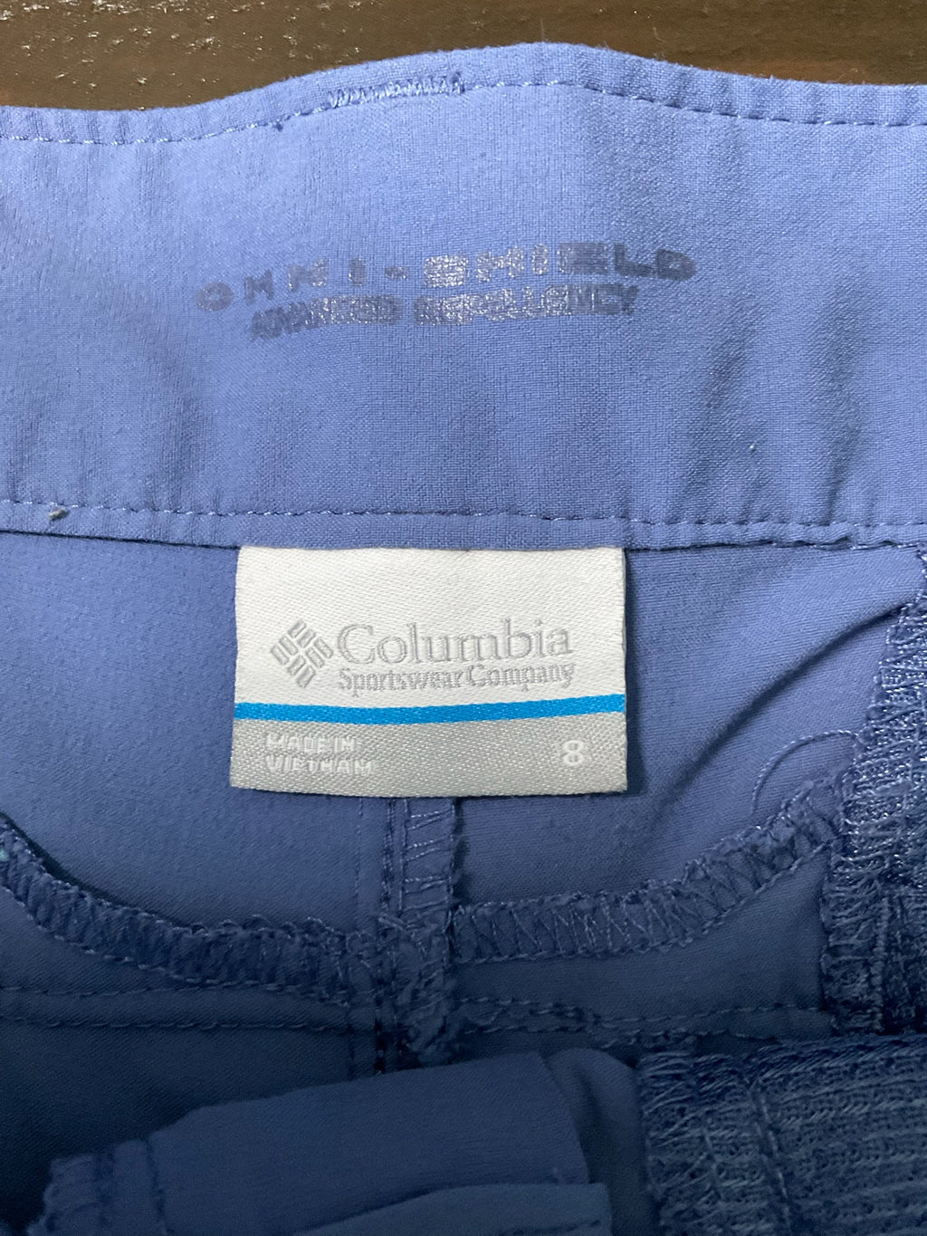 Columbia Blue Shorts Women's Size 8 Omni Hiking Cargo Athletic Outdoor