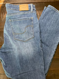 Signature by Levi Strauss & Co. Women's Mid-Rise Straight Jeans -  Size 10
