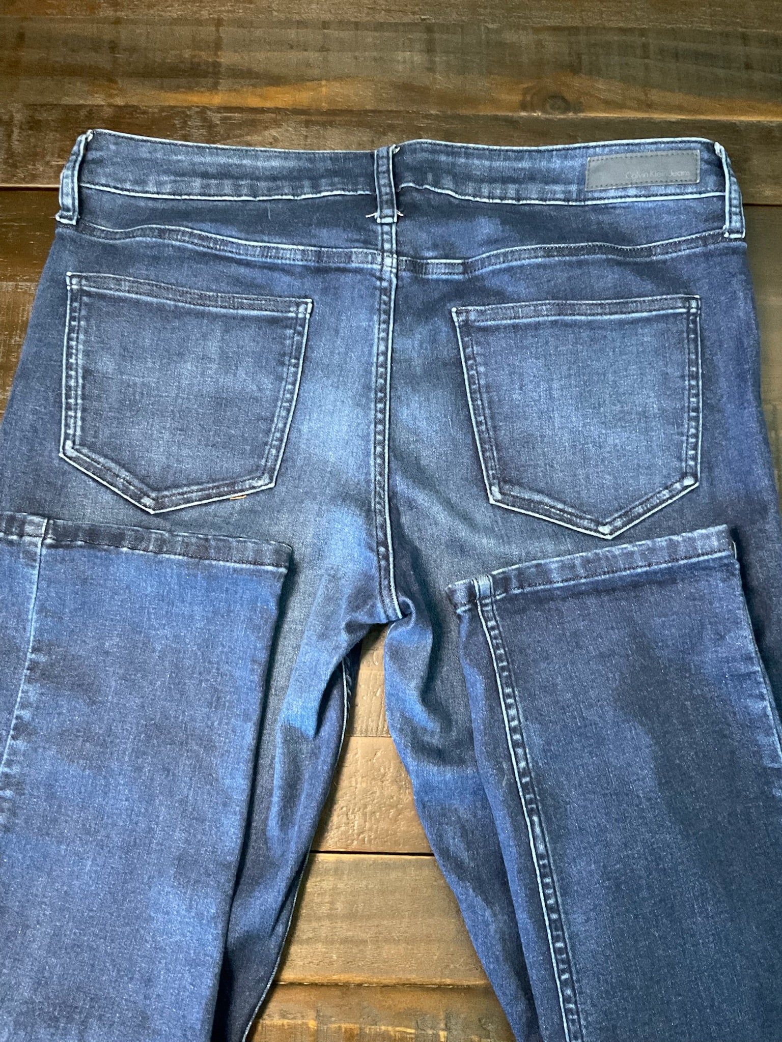 Calvin Klein Women's Slim Boyfriend Jeans Dark Wash Size 10  