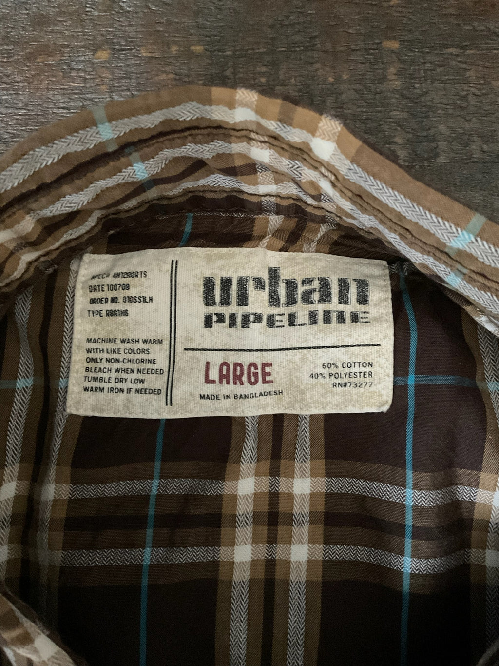 Urban Pipeline Men's Brown Plaid Long Sleeve Button Up  Shirt. Large