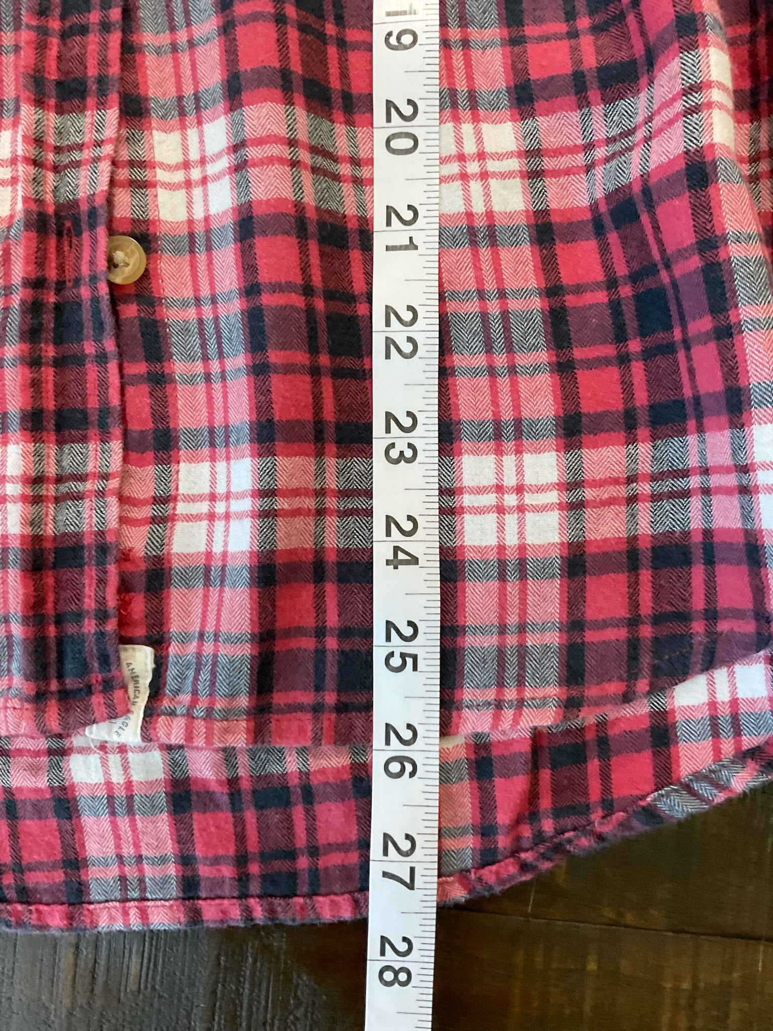 American Eagle Women's  Long Sleeve Button Up Flannel  Red  Black Plaid.  Medium