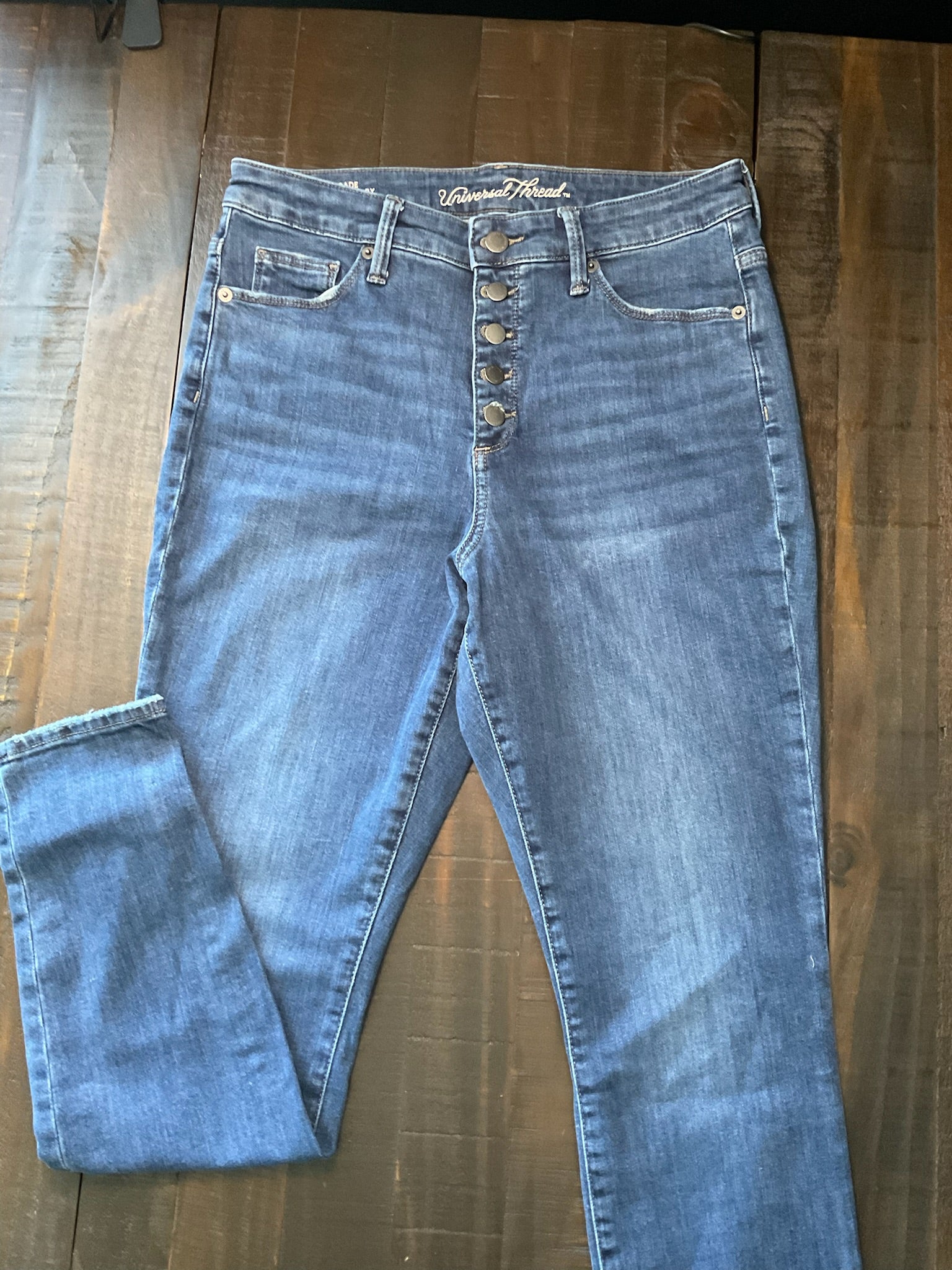 Universal Thread Women's High Rise Skinny Jeans Size 10 30R Dark Wash Denim Blue