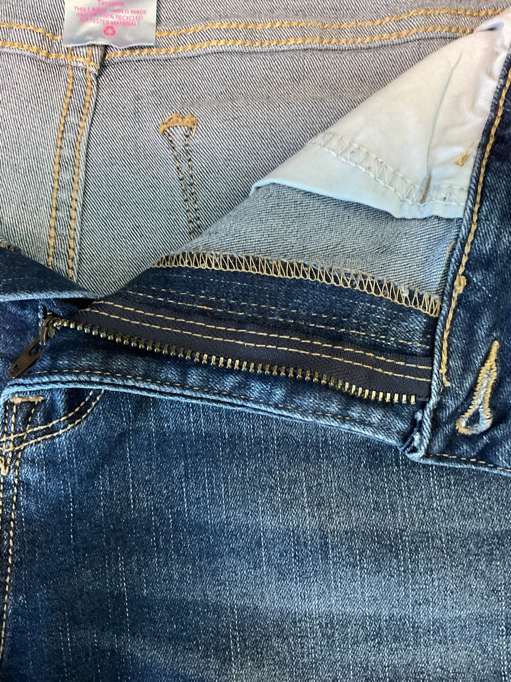 No Boundaries Women's High Rise Mom Ankle Jeans - Medium Wash - Size 11