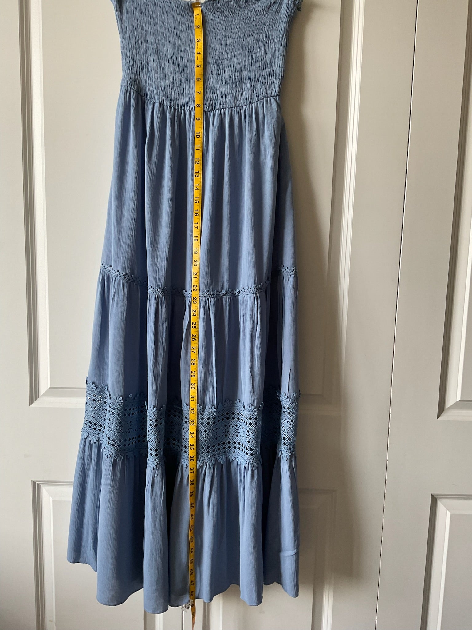 Simplee Women's Light Blue 100% Cotton Maxi Dress with Daisy Trim & Cutout - Size M