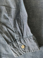 Levi's Men's Classic Worker Denim Button Up Shirt. Large