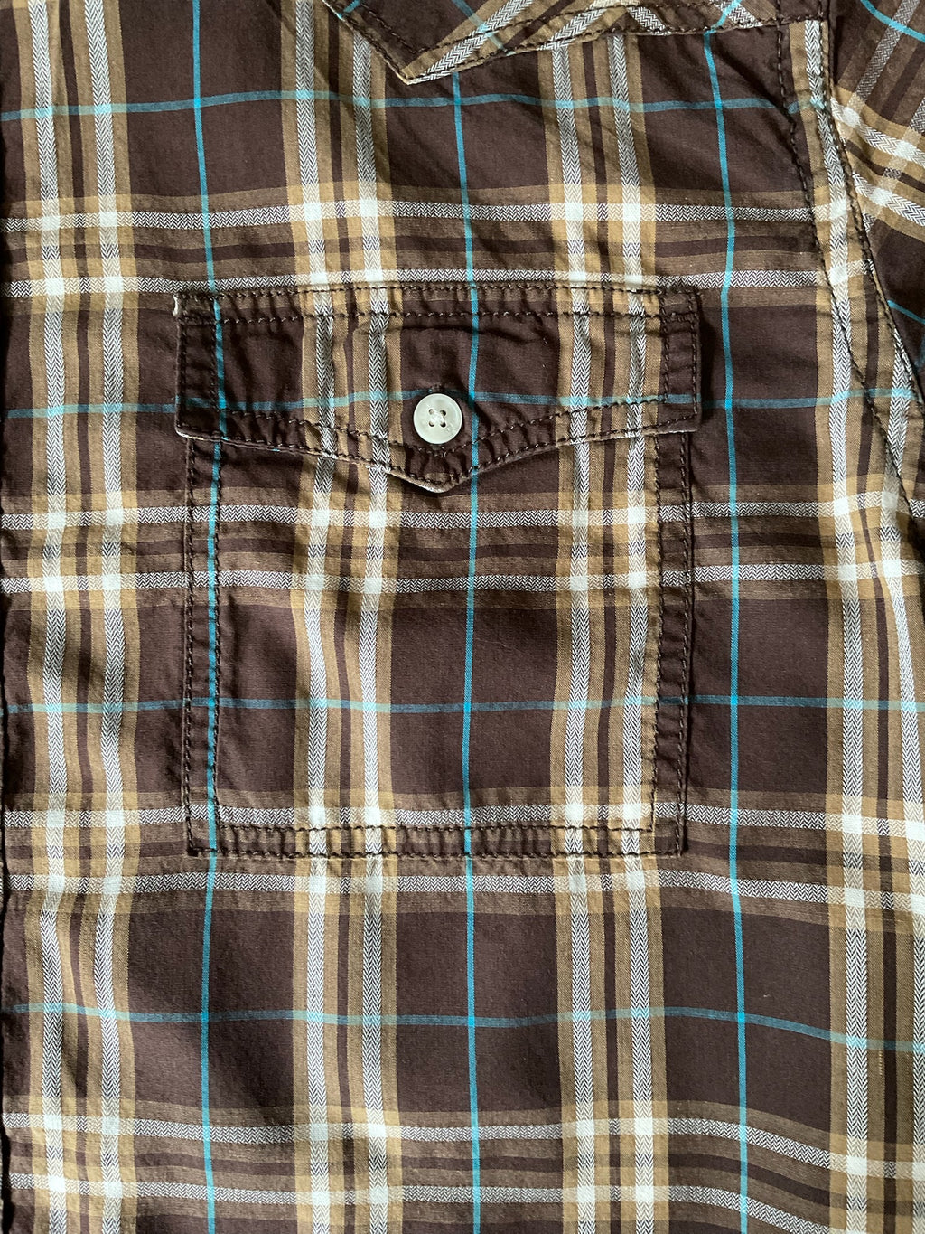 Urban Pipeline Men's Brown Plaid Long Sleeve Button Up  Shirt. Large
