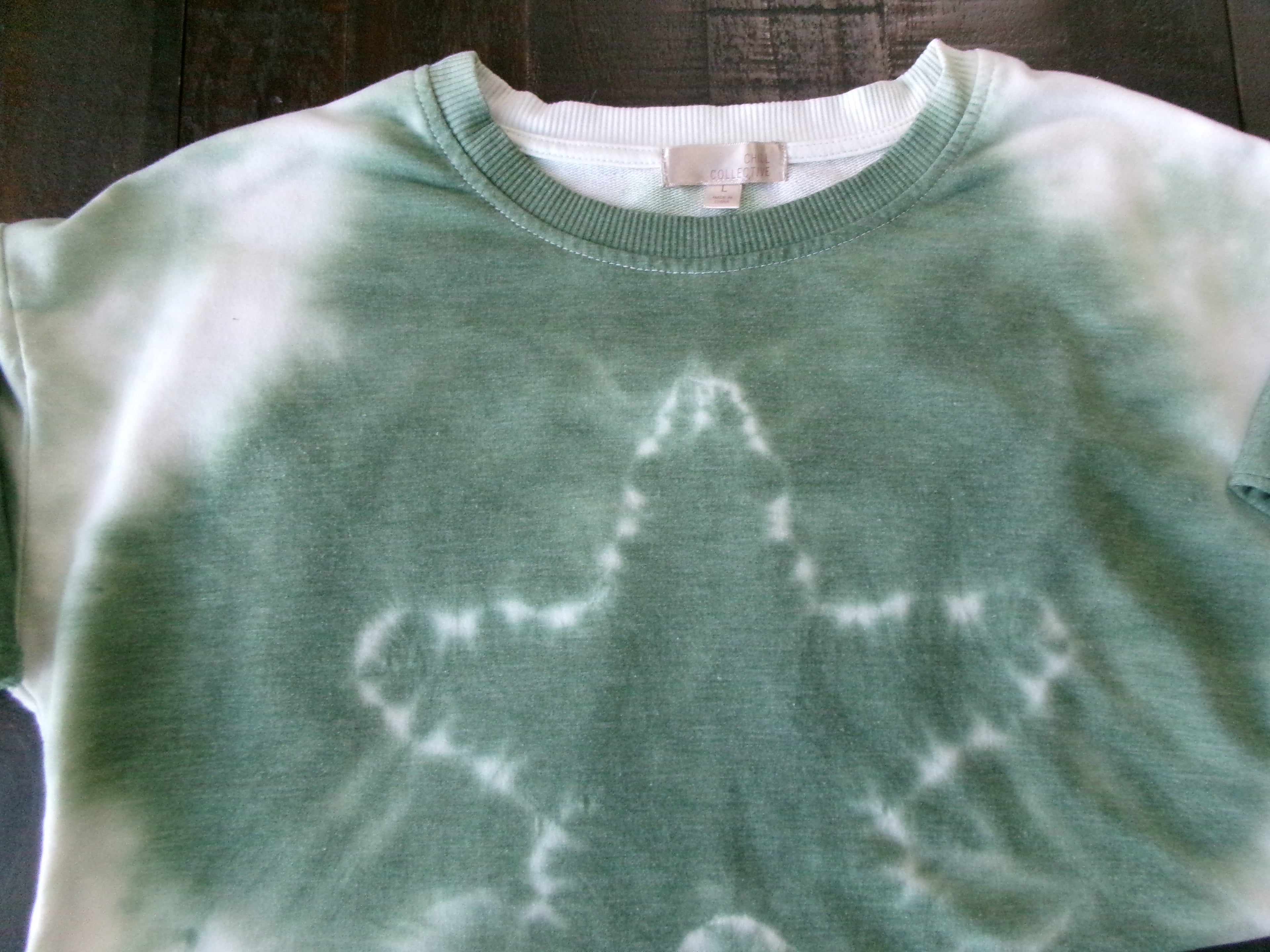 Chill Collective Green Tie-Dye Sweatshirt Women Size Large 