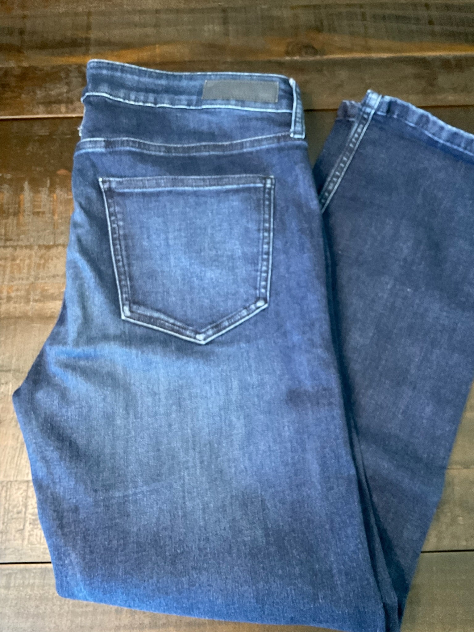 Calvin Klein Women's Slim Boyfriend Jeans Dark Wash Size 10  