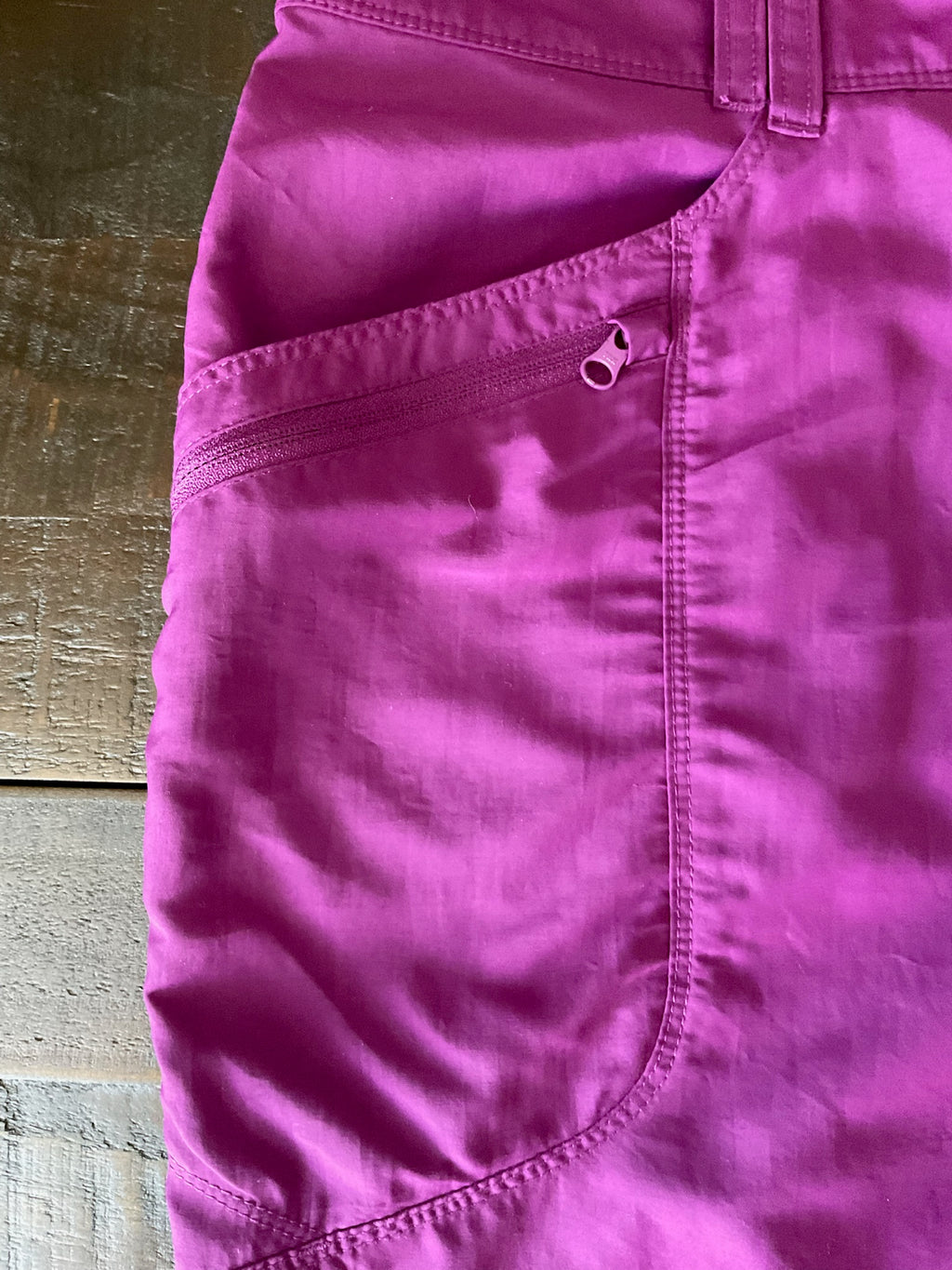 Mountain Hardwear Women's Dynama Hiking Shorts - Purple / Size 6