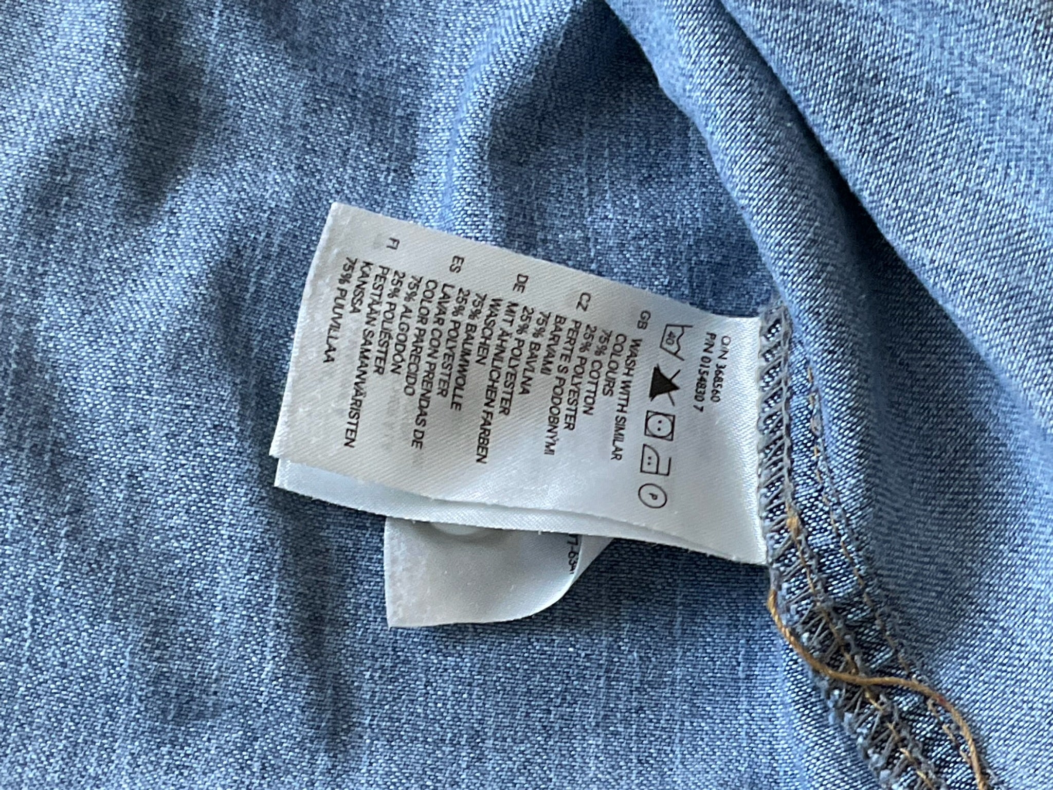 HM Women's Long Sleeve Button Up Shirt Light Wash Denim Size X Small