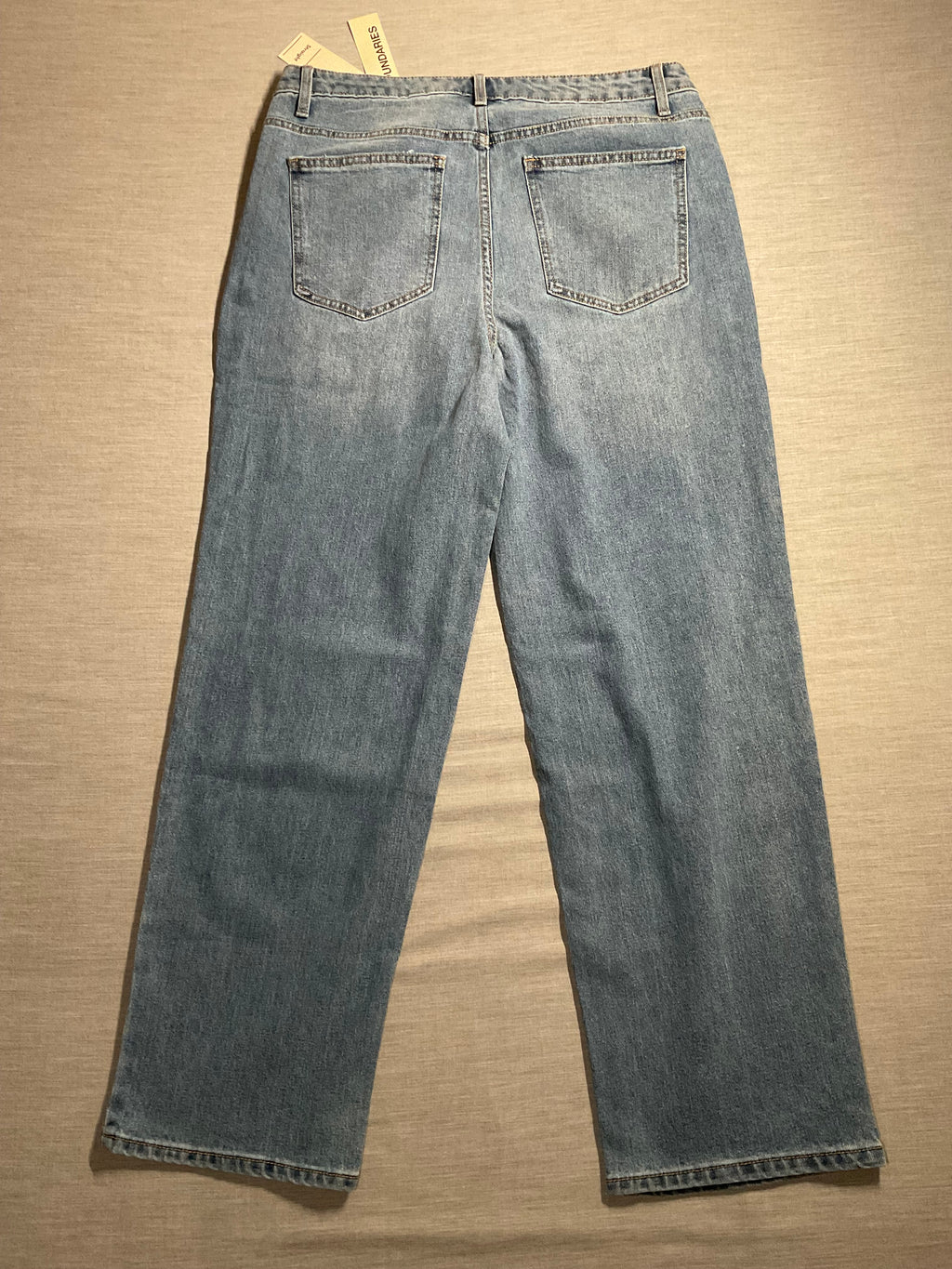 No Boundaries High Rise Straight Jeans Light Wash