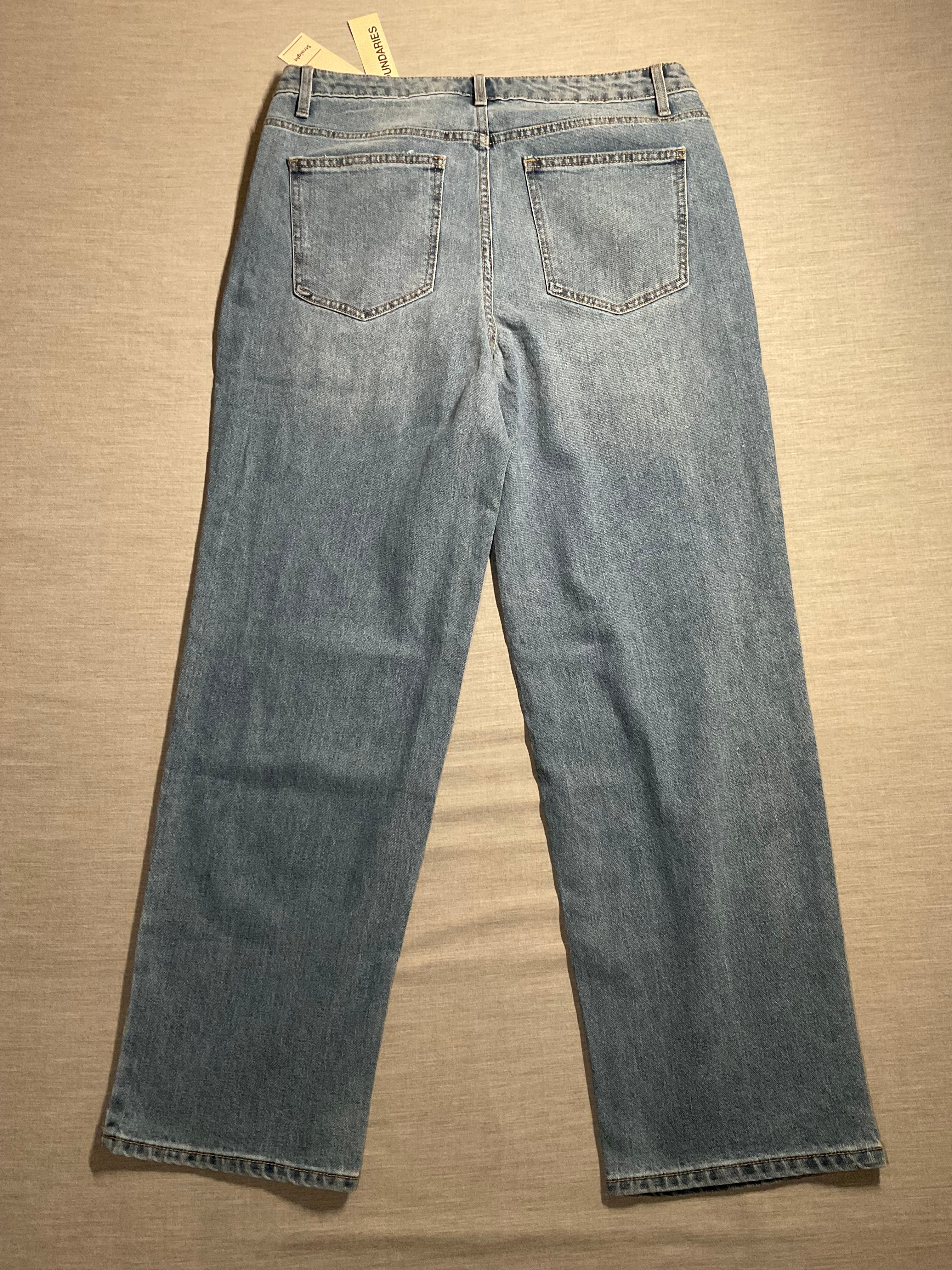 No Boundaries High Rise Straight Jeans Light Wash