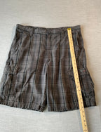 Wrangler Men's Shorts Dark Gray and Black Plaid Size 38
