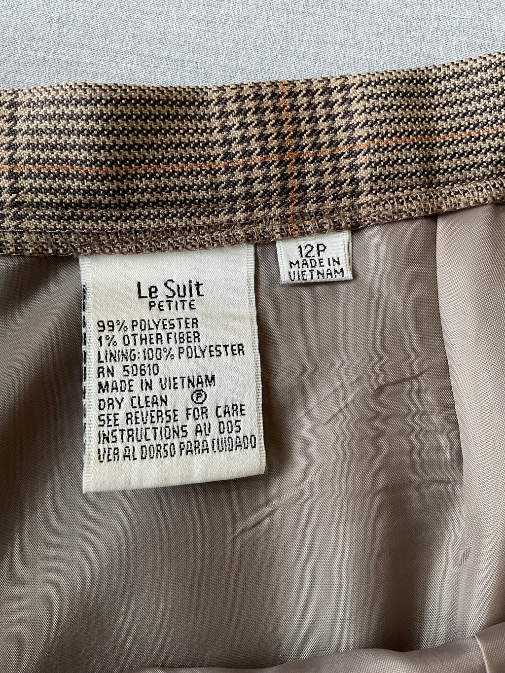 Le Suit Women's Petite Brown Tweed Plaid Trouser Pants. Size 12