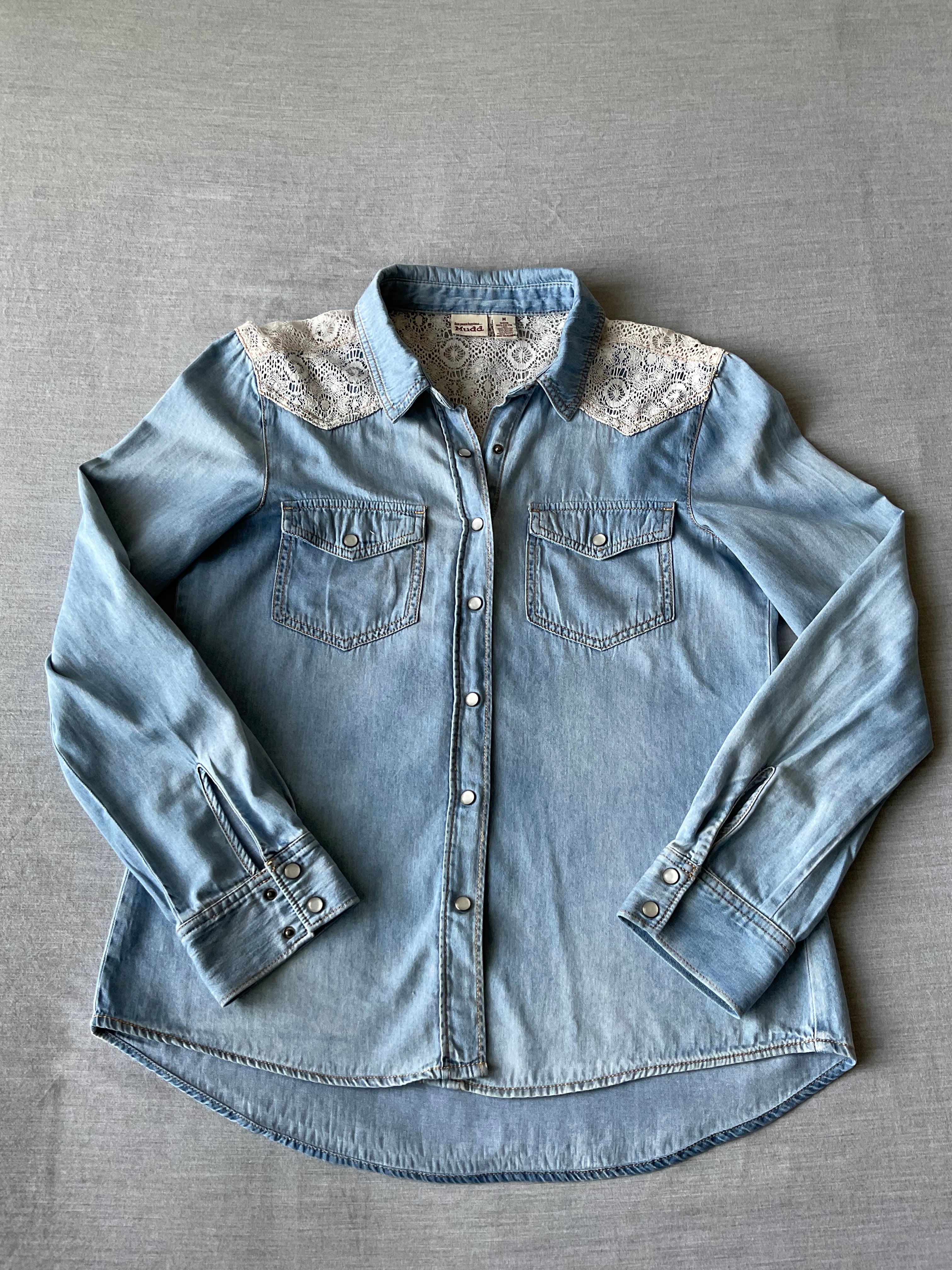 Mudd Women's Long Sleeve Pearl Button Snap Denim and Lace Shirt