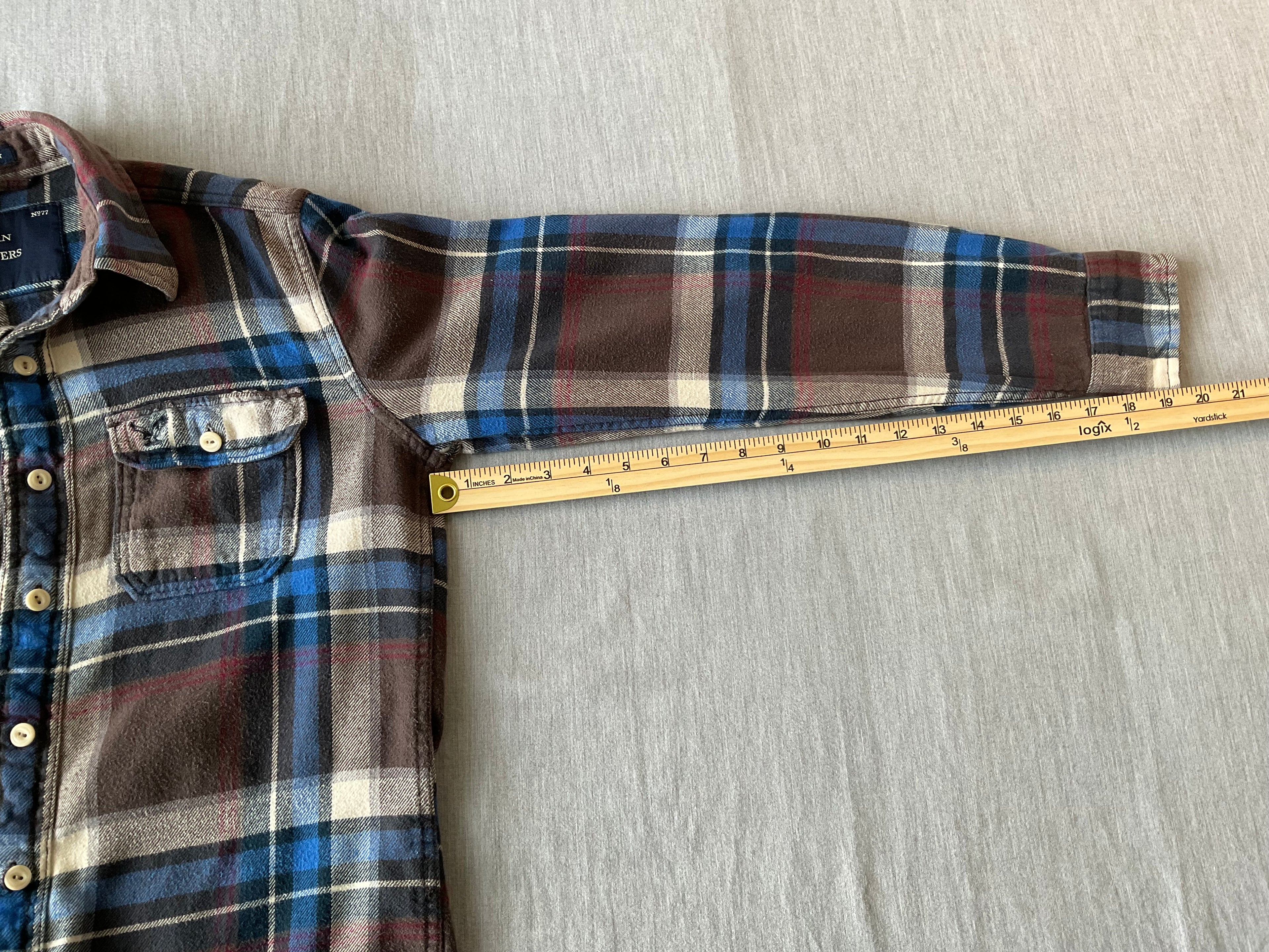 American Eagle Men's Long Sleeve Button Up Flannel Plaid Brown, Blue Beige Shirt