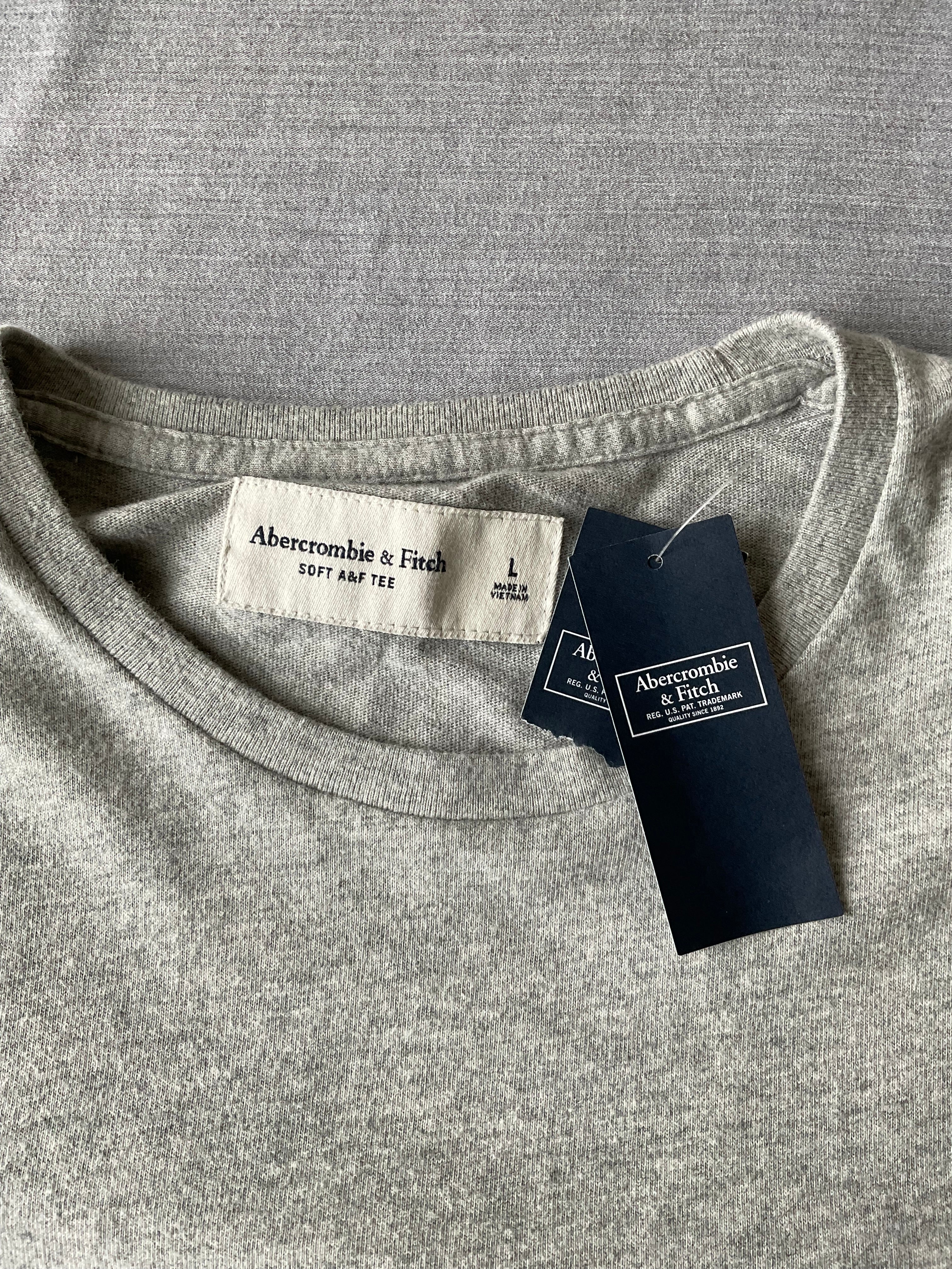 Abercrombie Fitch Men's Soft Long Sleeve Shirt