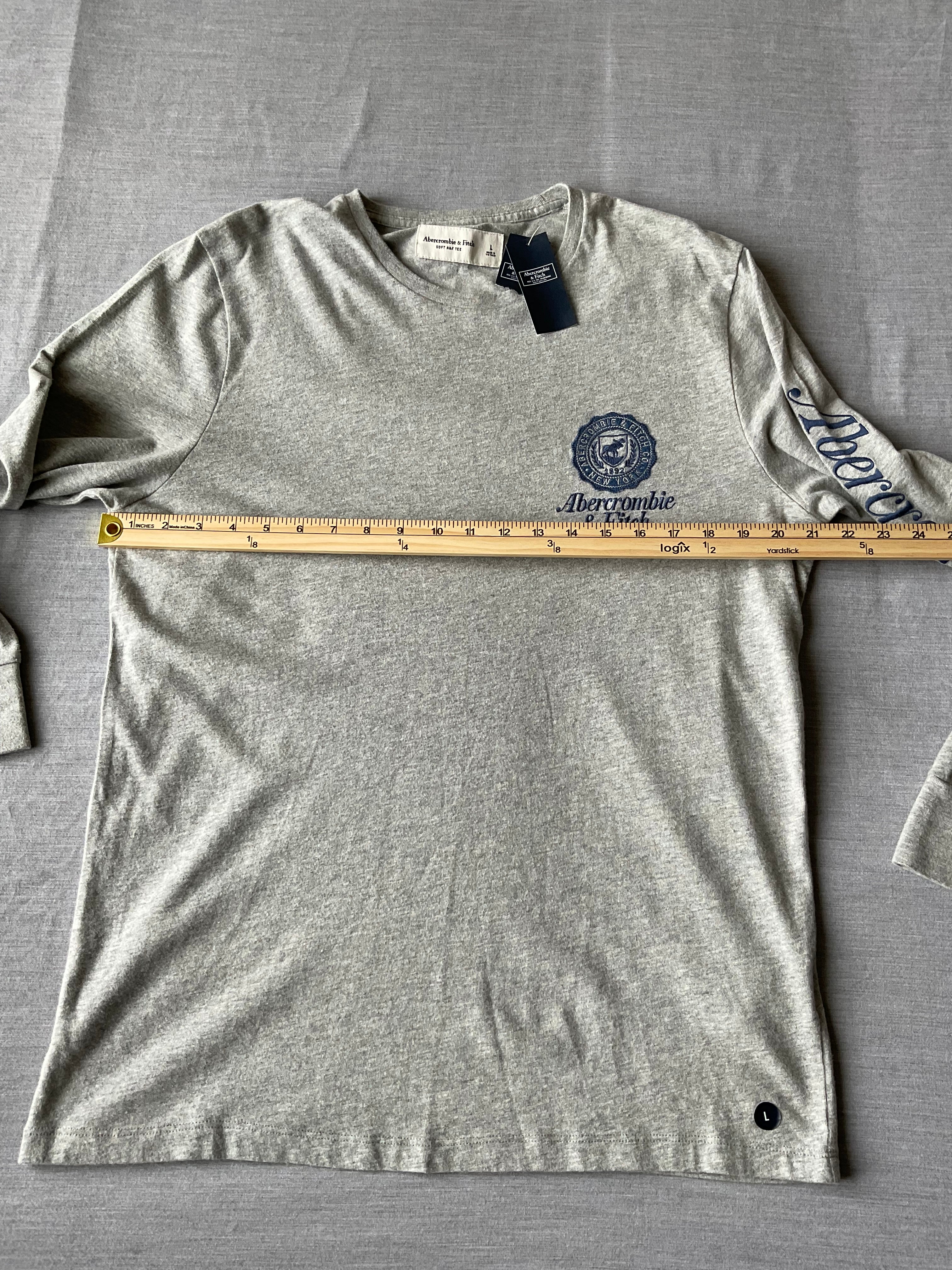 Abercrombie Fitch Men's Soft Long Sleeve Shirt
