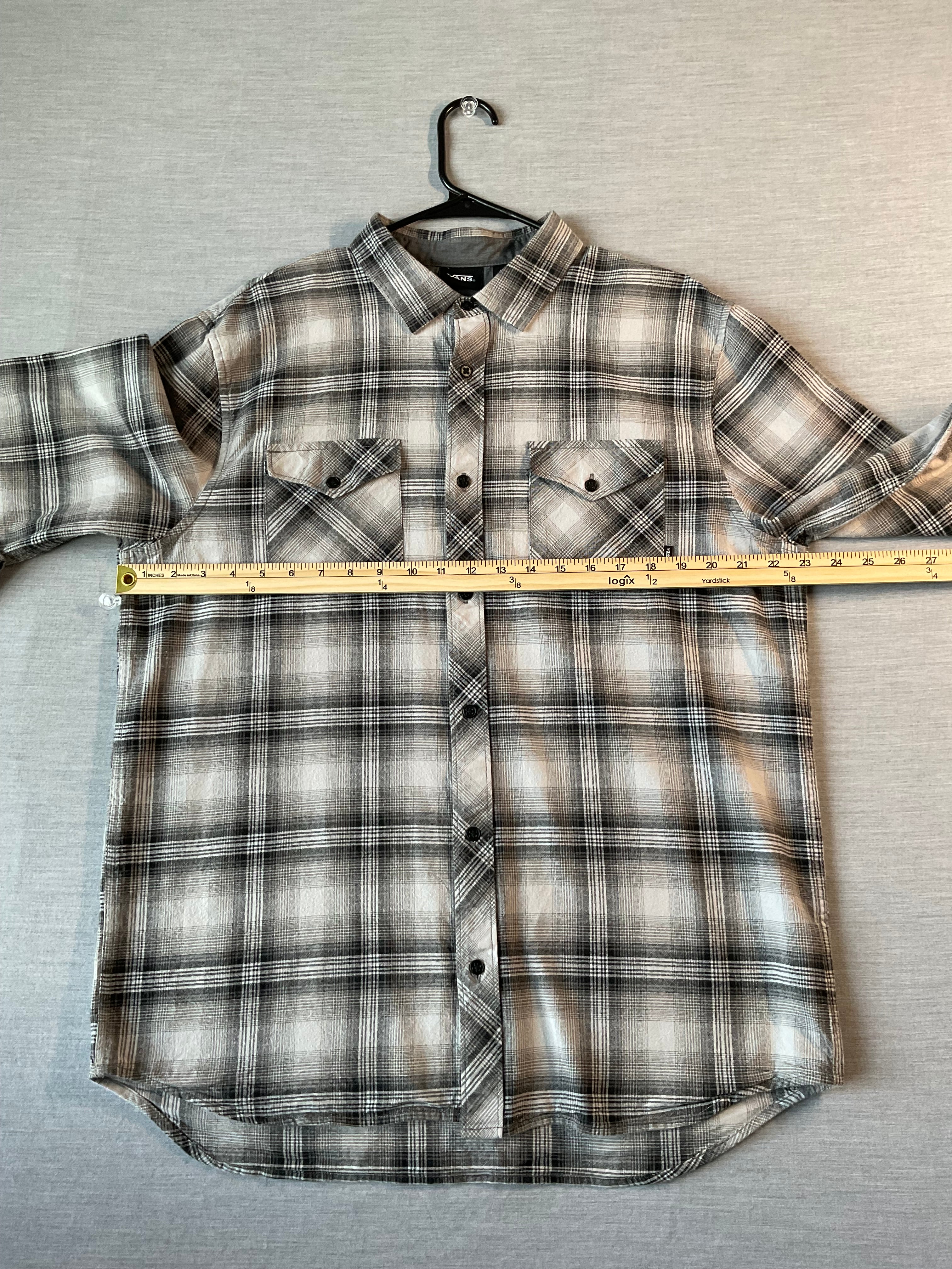 Vans Men's Long Sleeve  Gray Plaid Shirt. Size Large