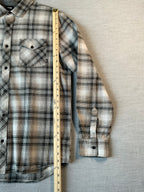 Vans Men's Long Sleeve  Gray Plaid Shirt. Size Large