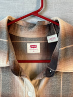 Levi's Women's Henri Long Sleeve Button Up Brown Beige Flannel Plaid Shirt. Small