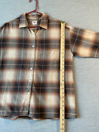 Levi's Women's Henri Long Sleeve Button Up Brown Beige Flannel Plaid Shirt. Small