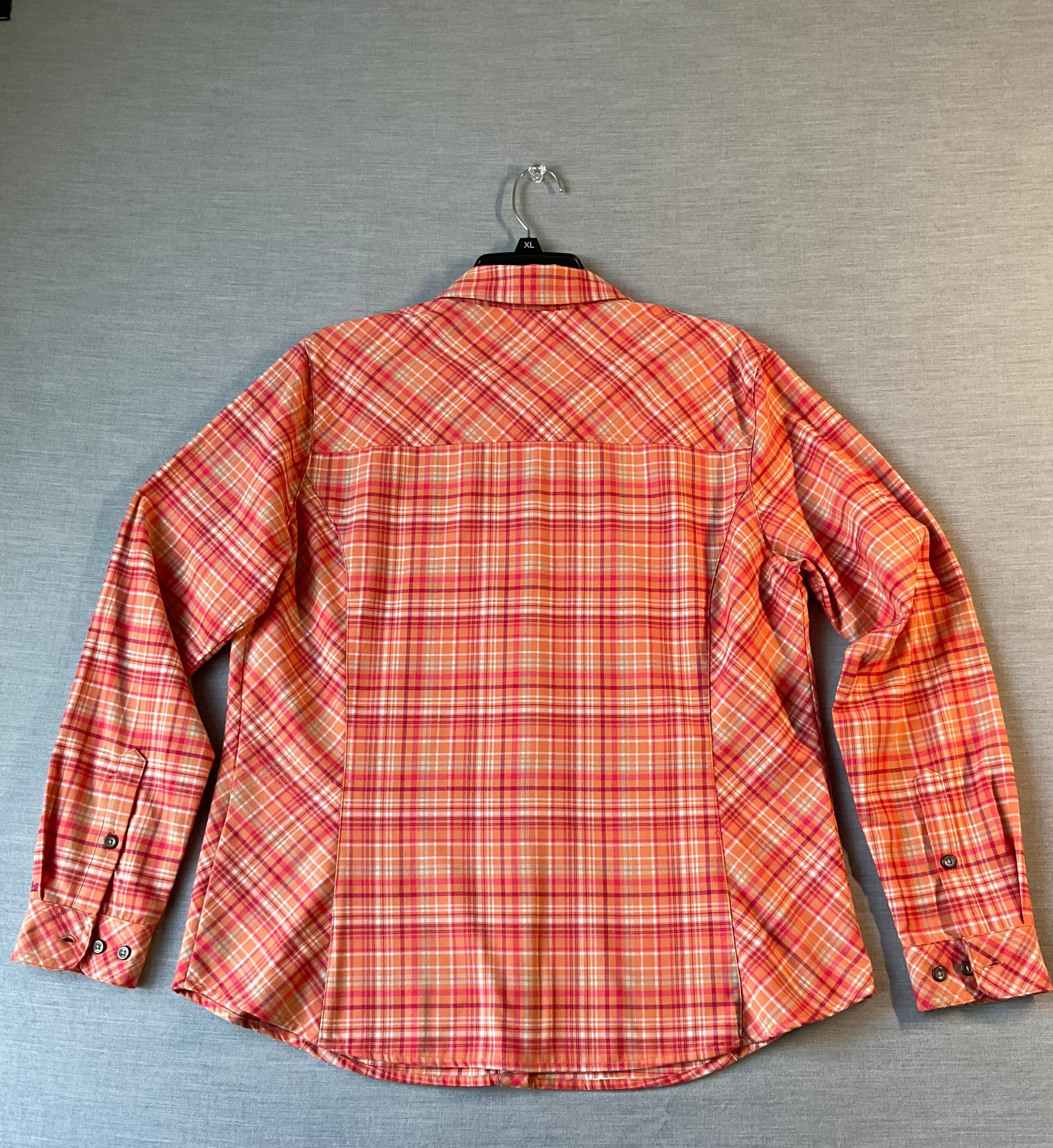 Cabela's Women's Long Sleeve Button Up Woven Shirt in Citrus Orange