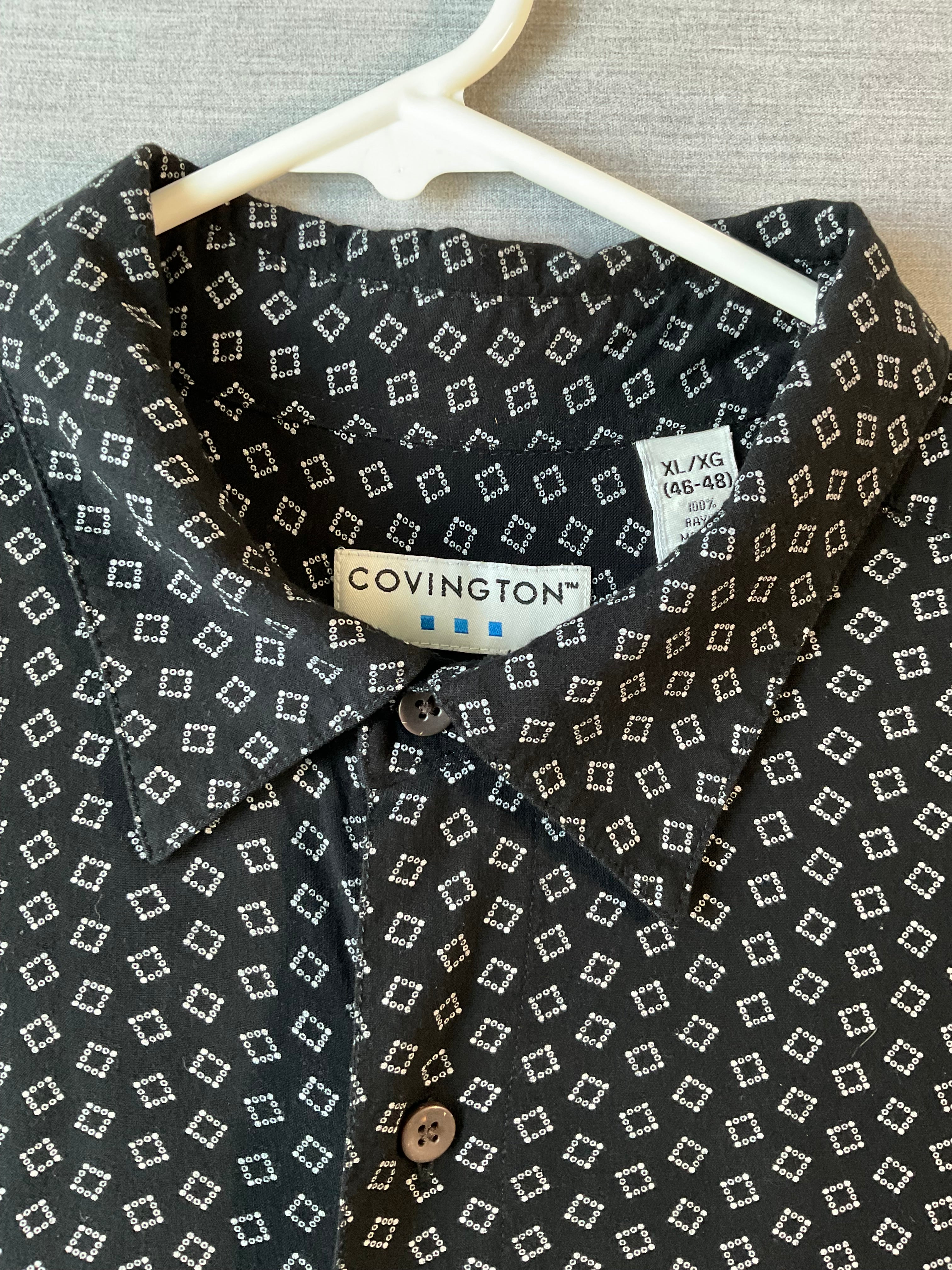 Covington Men's Short Sleeve Button Up Shirt in Black with White Diamond Print.