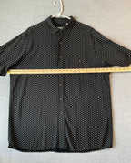 Covington Men's Short Sleeve Button Up Shirt in Black with White Diamond Print.